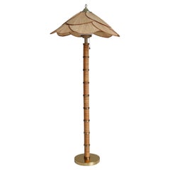 Italian Design Floor Lamp in Brass, Glass & Rattan, 1970s