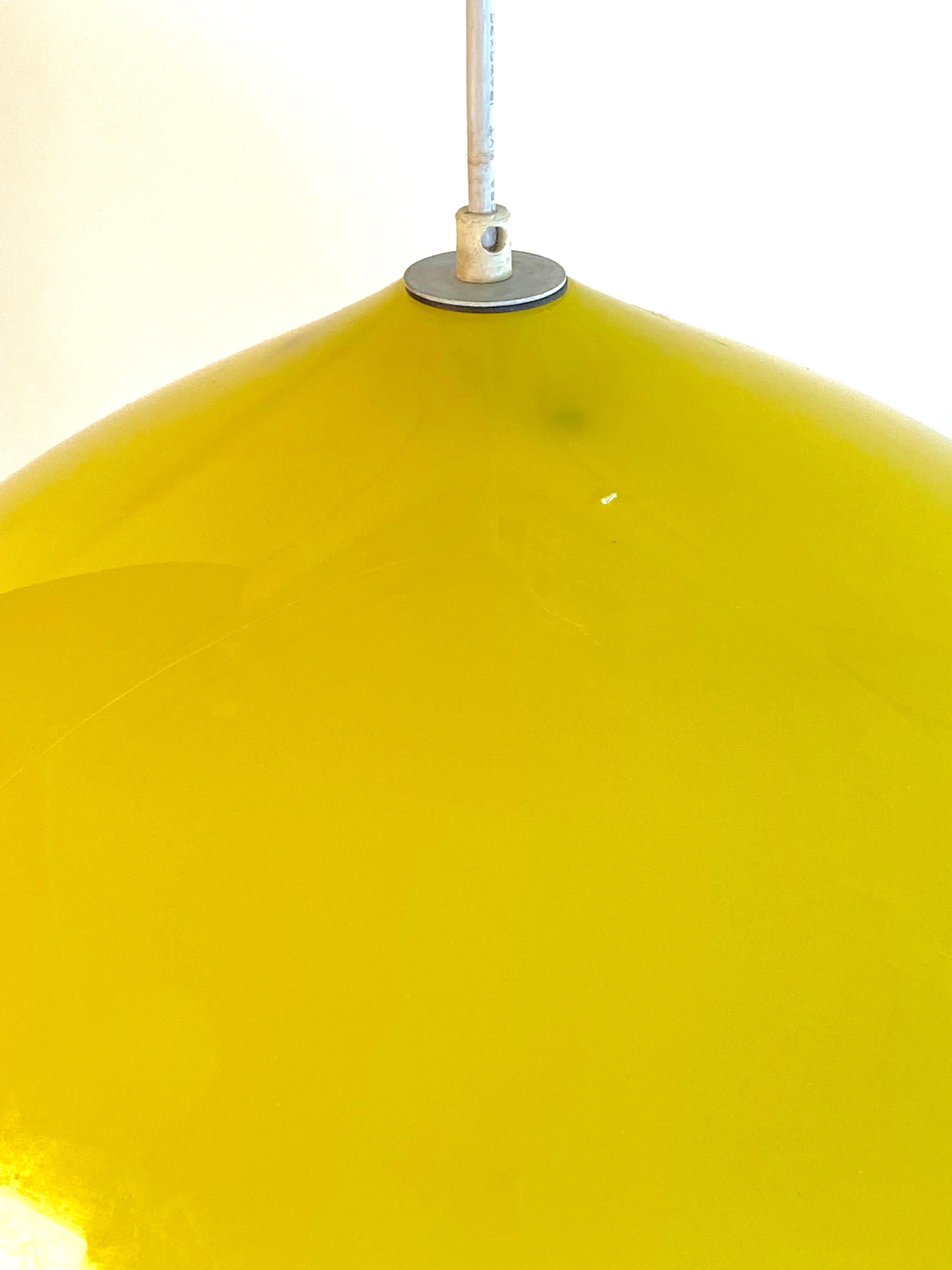 Mid-Century Modern Italian Design Gino Vistosi Large Yellow Glass Pendant