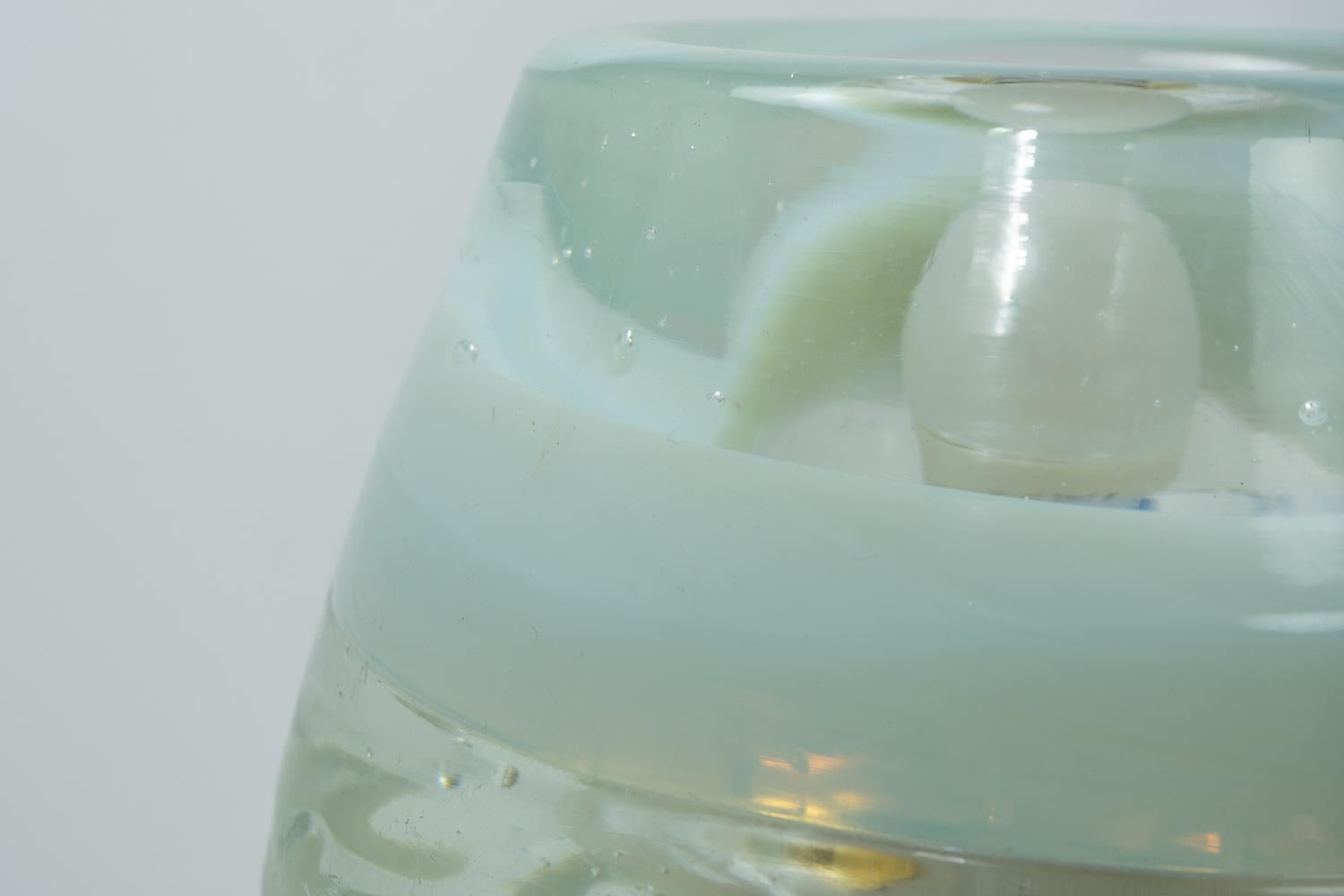 Lámpara de mesa de cristal Leucos de diseño italiano hecha a mano, época 1970 finales del siglo XX en venta