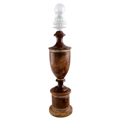 Italian Design, Large "Volterra" Alabaster Table Lamp, Classic Style, 1970/80s