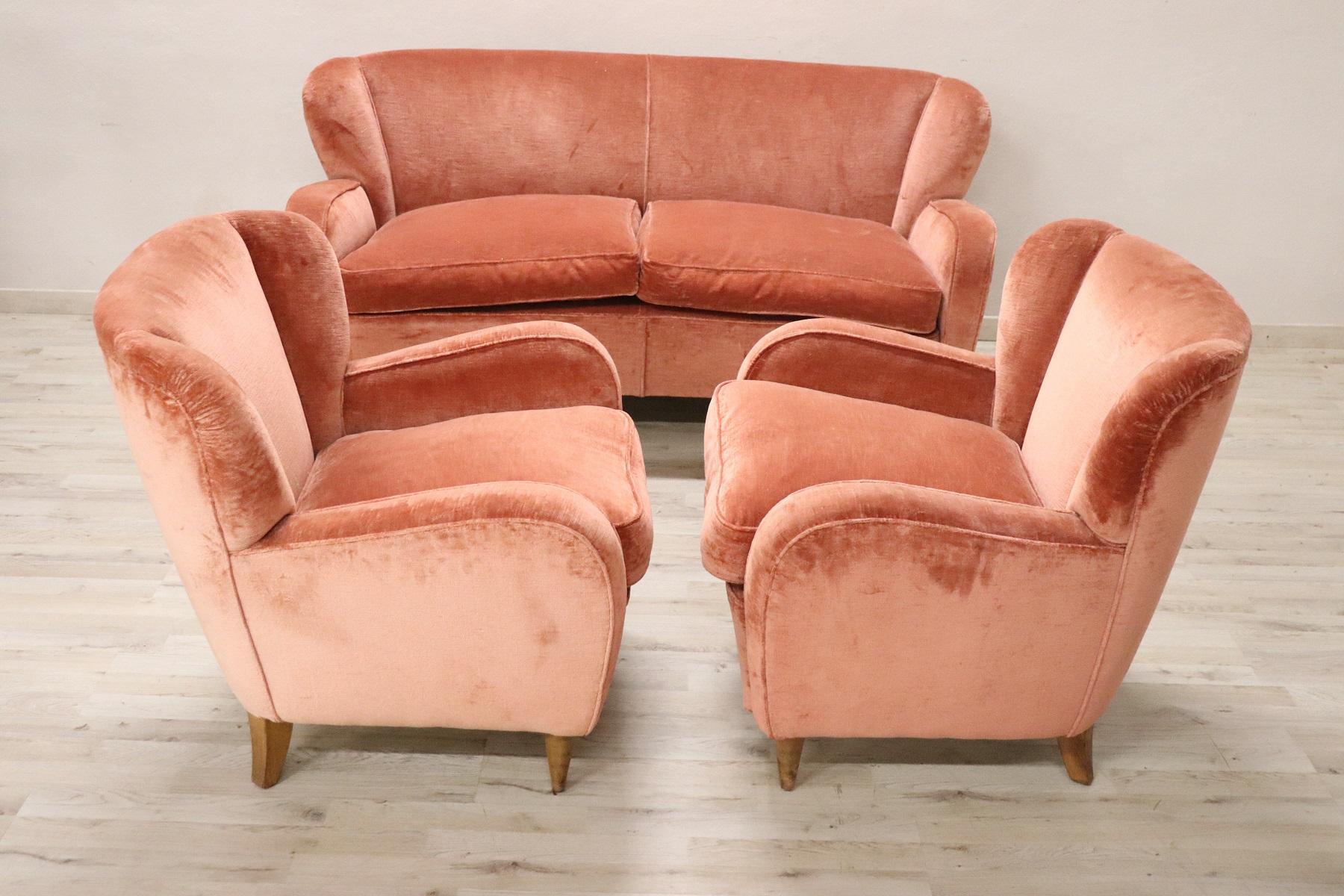 Italian Design Living Room Set or Salon Suite in Pink Velvet, 1970s 2