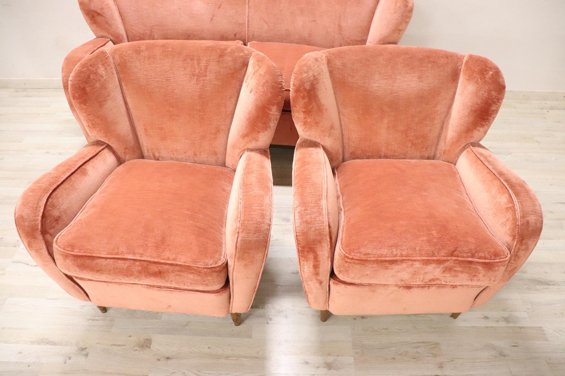 Italian Design Living Room Set or Salon Suite in Pink Velvet, 1970s 3