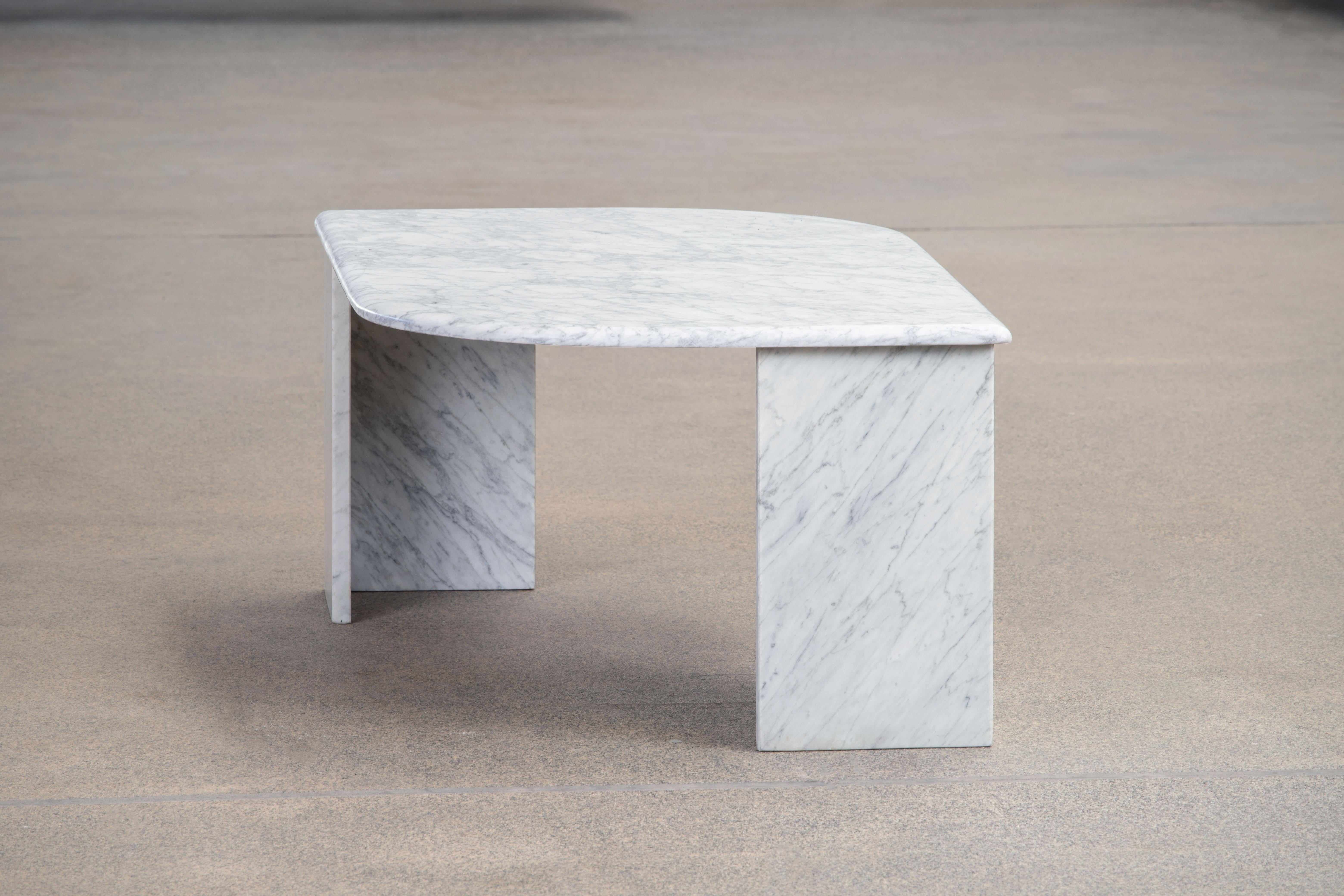 Italian Design Marble Coffee Table, 1970 For Sale 7
