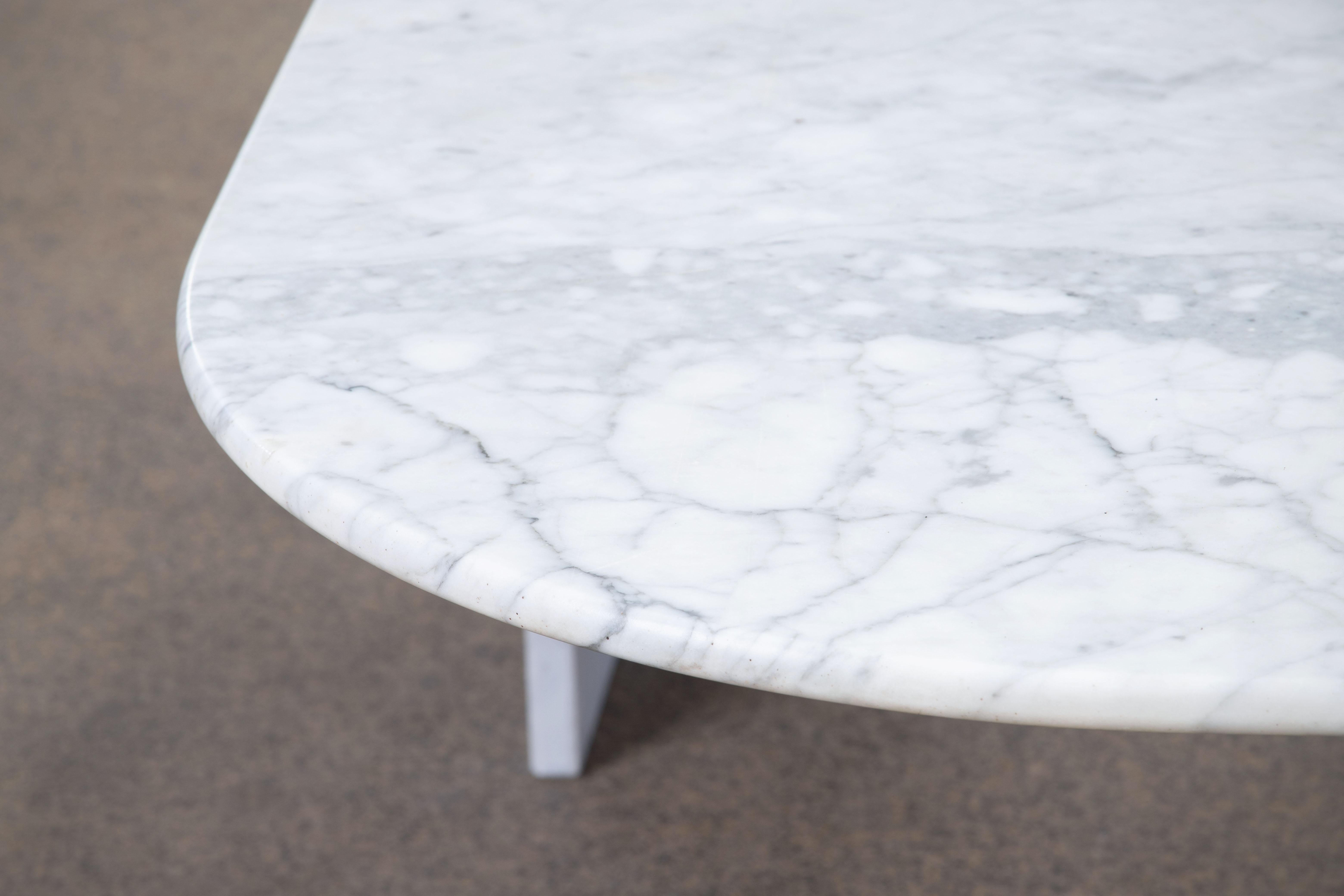 Italian Design Marble Coffee Table, 1970 For Sale 7