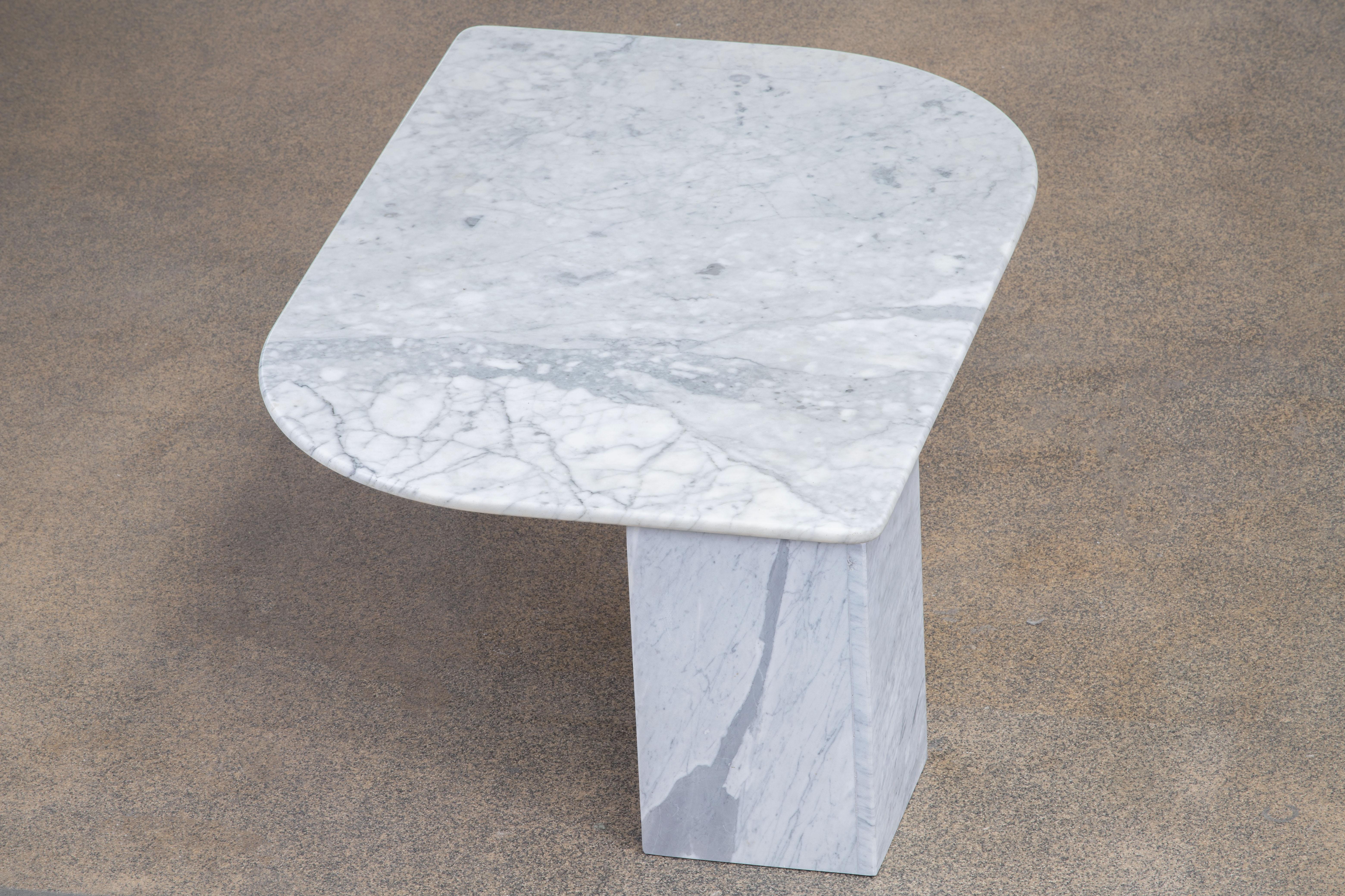 Italian Design Marble Coffee Table, 1970 For Sale 11