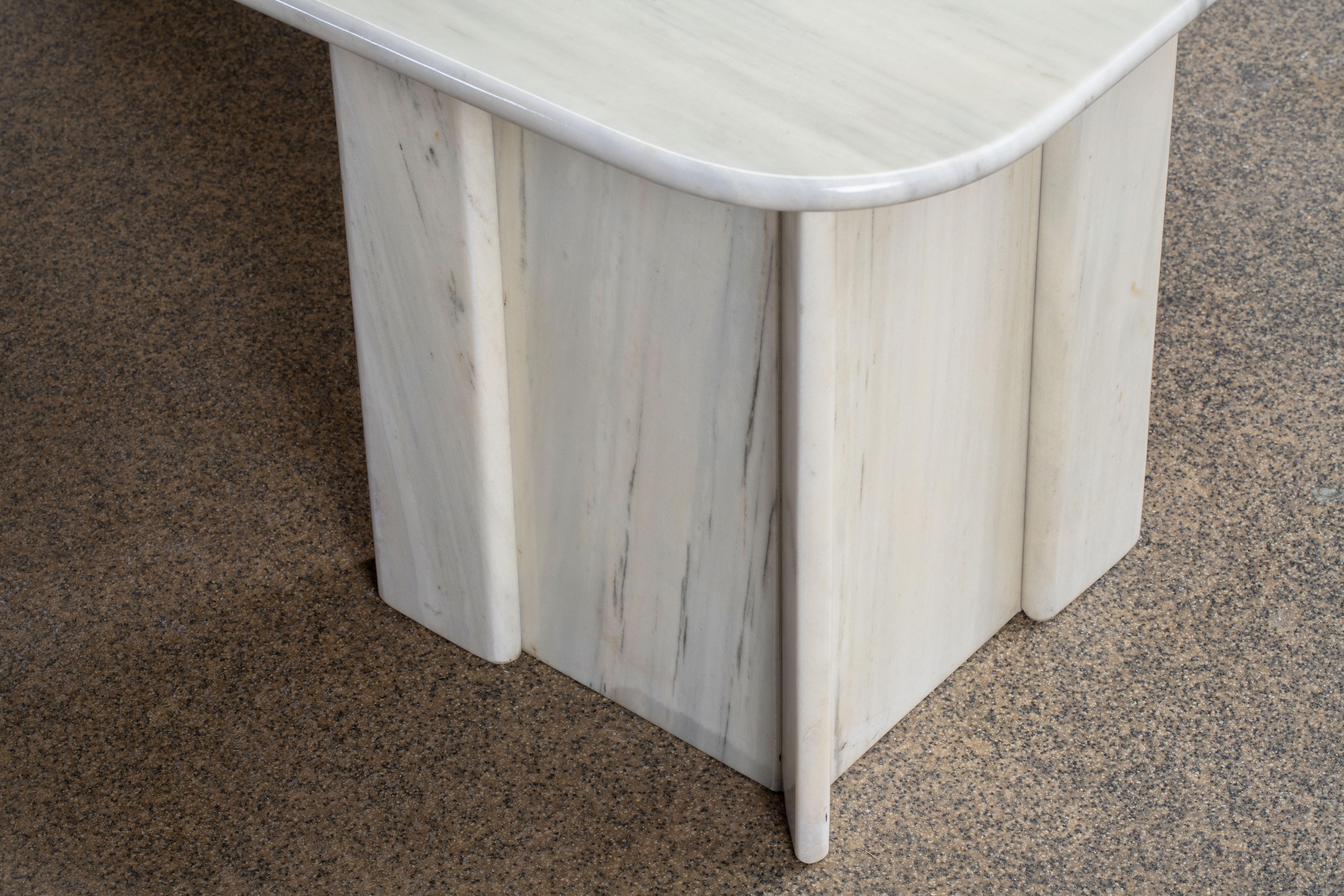 Italian Design Marble Coffee Table, 1970 For Sale 11