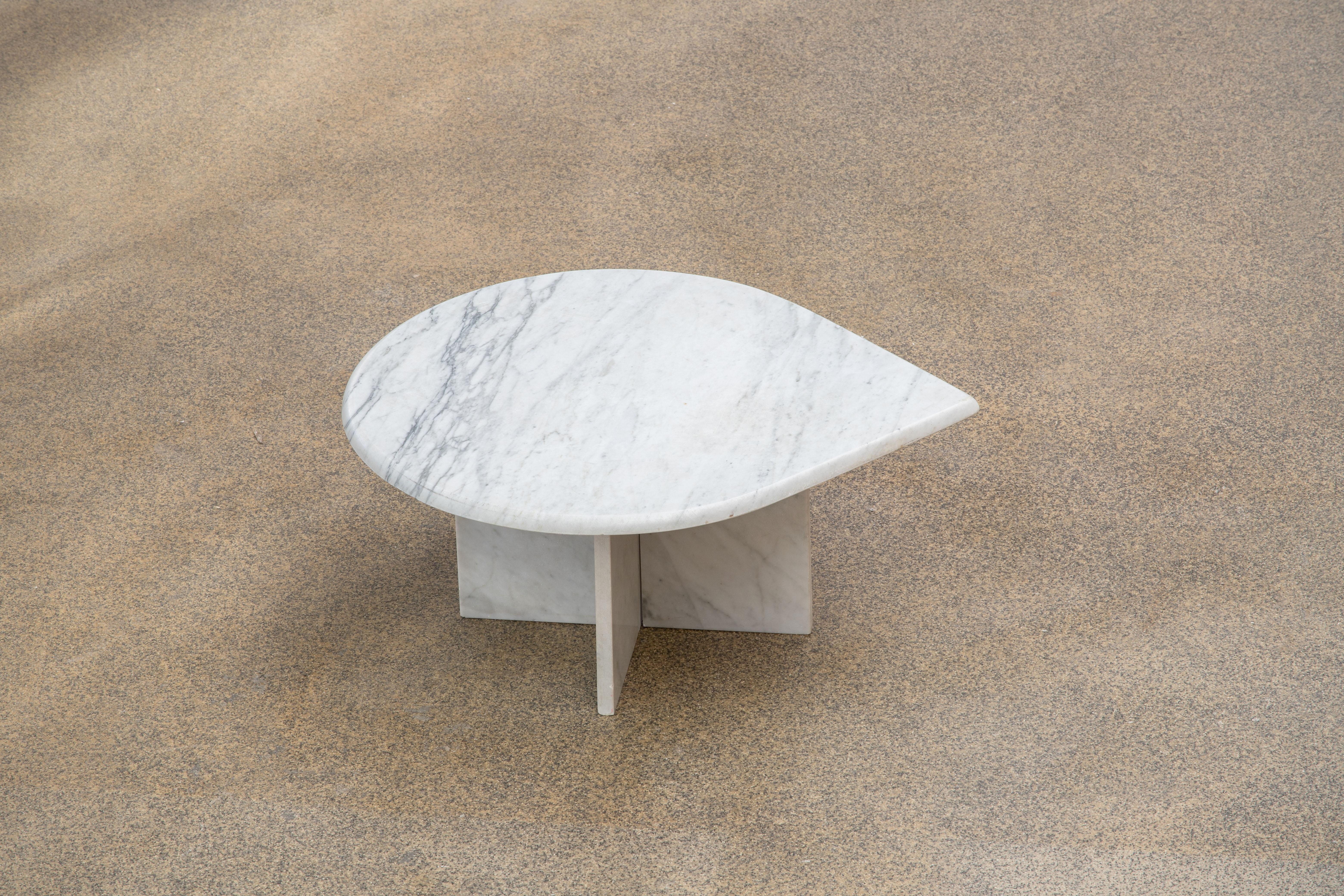 Italian Design Marble Coffee Table, 1970 For Sale 3