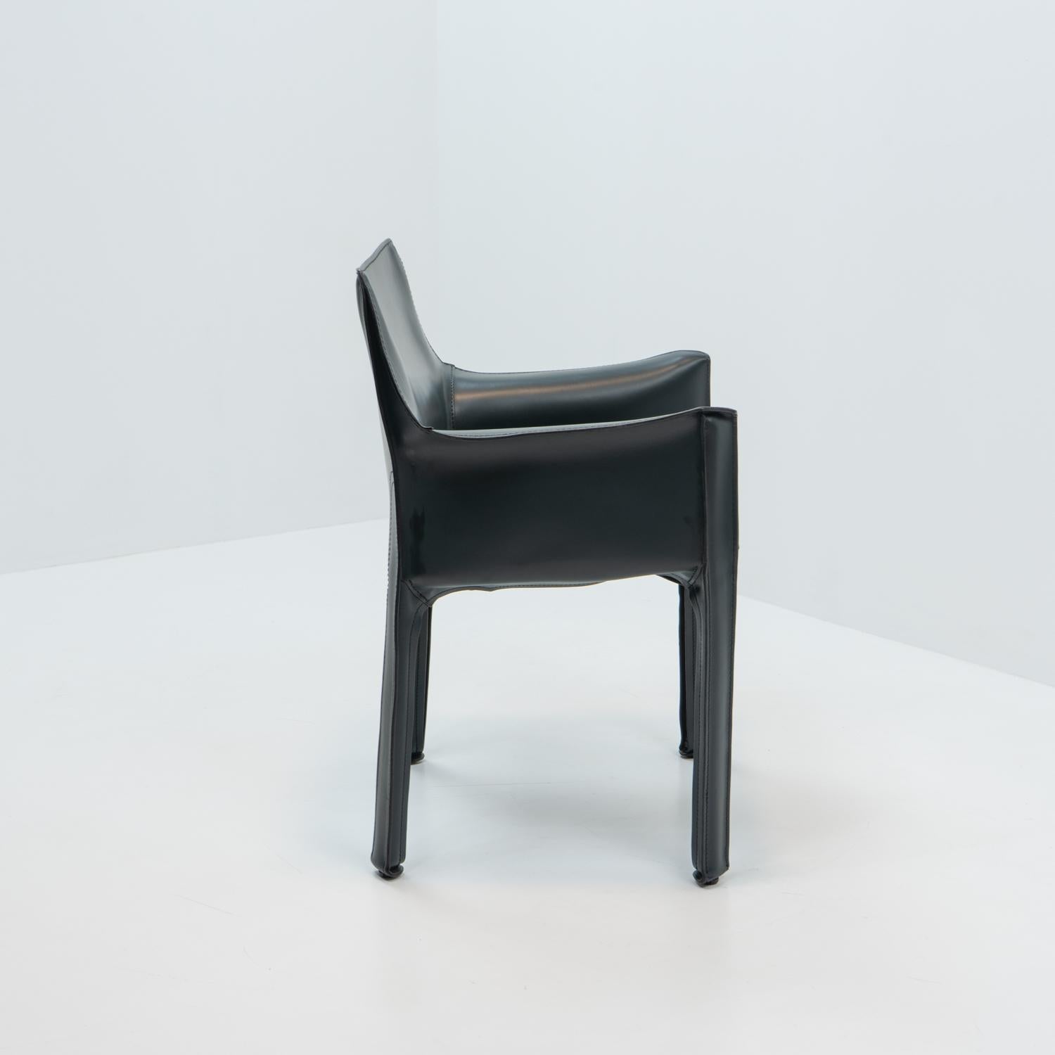 Fin du 20e siècle Design italien Mario Bellini pour Cassina CAB 413, cuir vert, années 2000 en vente