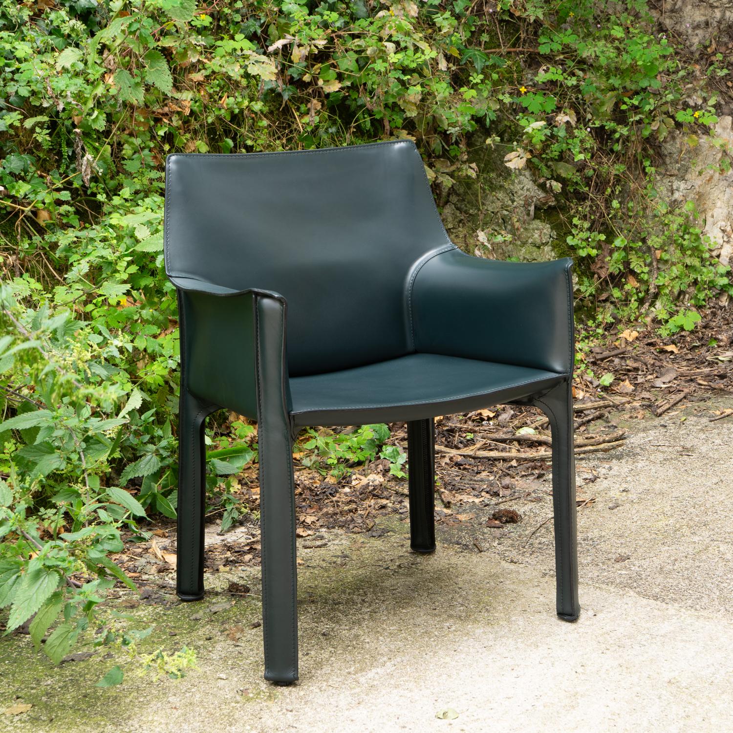 Métal Design italien Mario Bellini pour Cassina CAB 413, cuir vert, années 2000 en vente