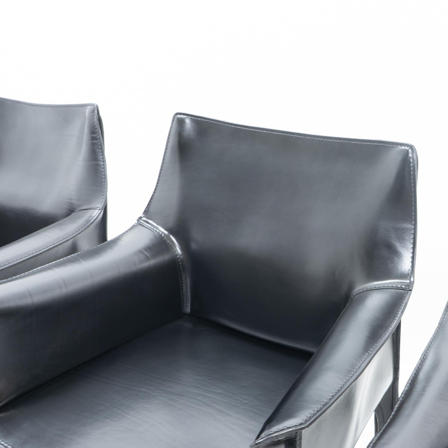 Italian Design Mario Bellini for Cassina CAB 413, Set of 4, 1990s For Sale 4