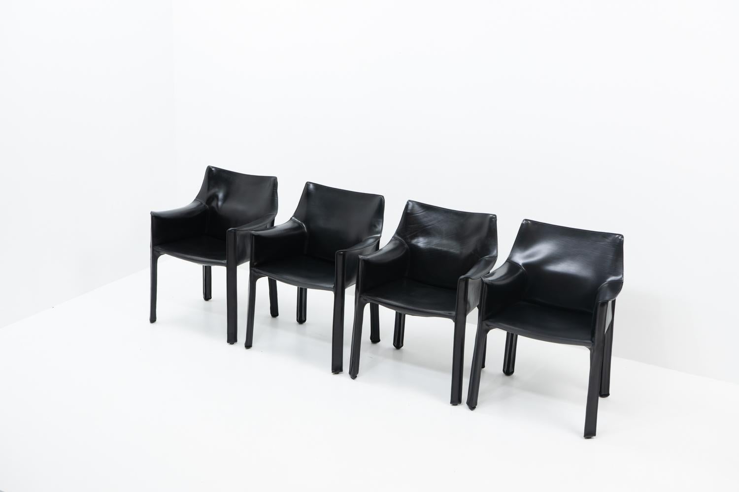 Italian Design Mario Bellini for Cassina CAB 413, Set of 4, 1990s In Good Condition For Sale In Renens, CH