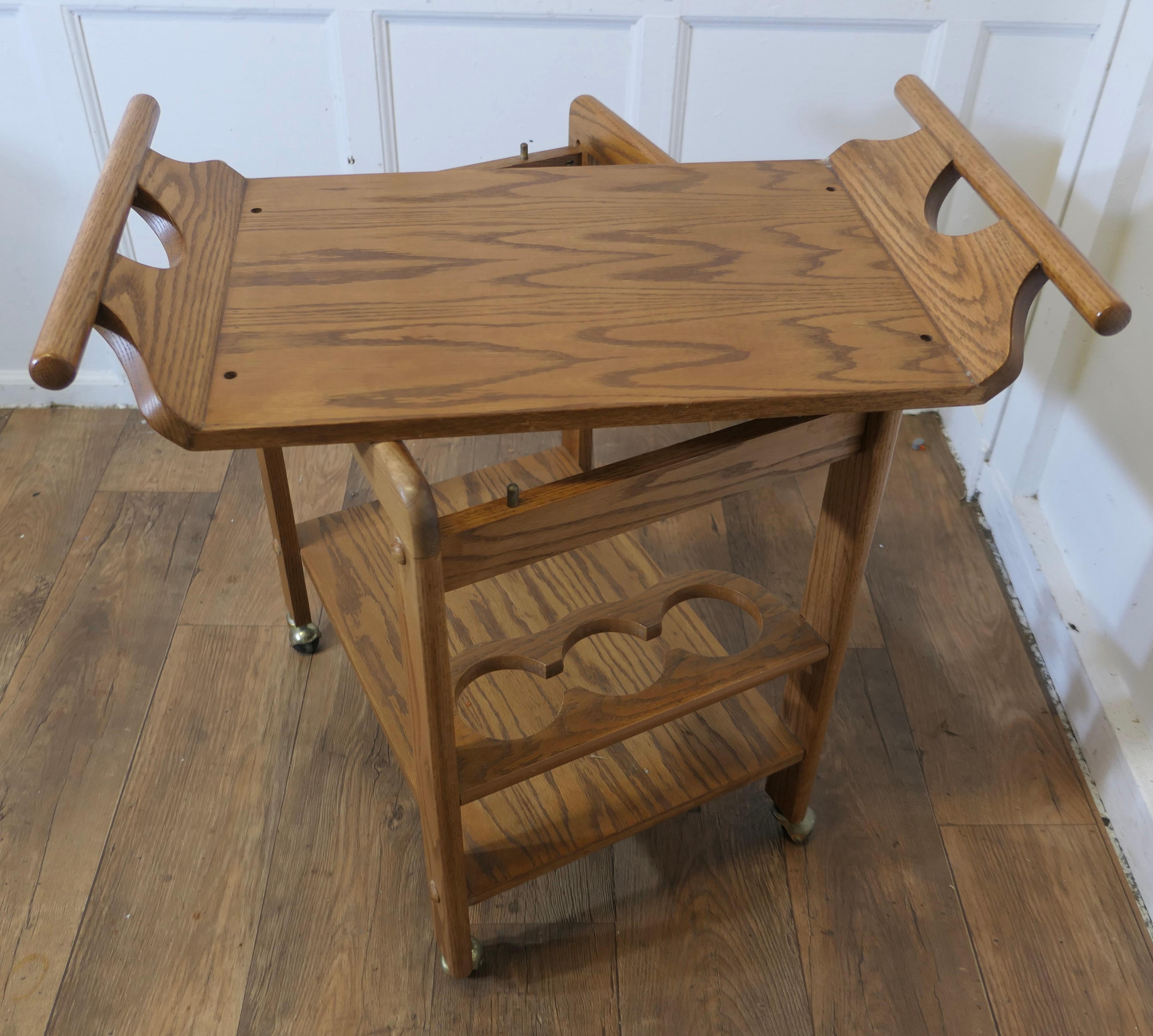 Chariot à cocktail design italien du milieu du siècle en vente 1