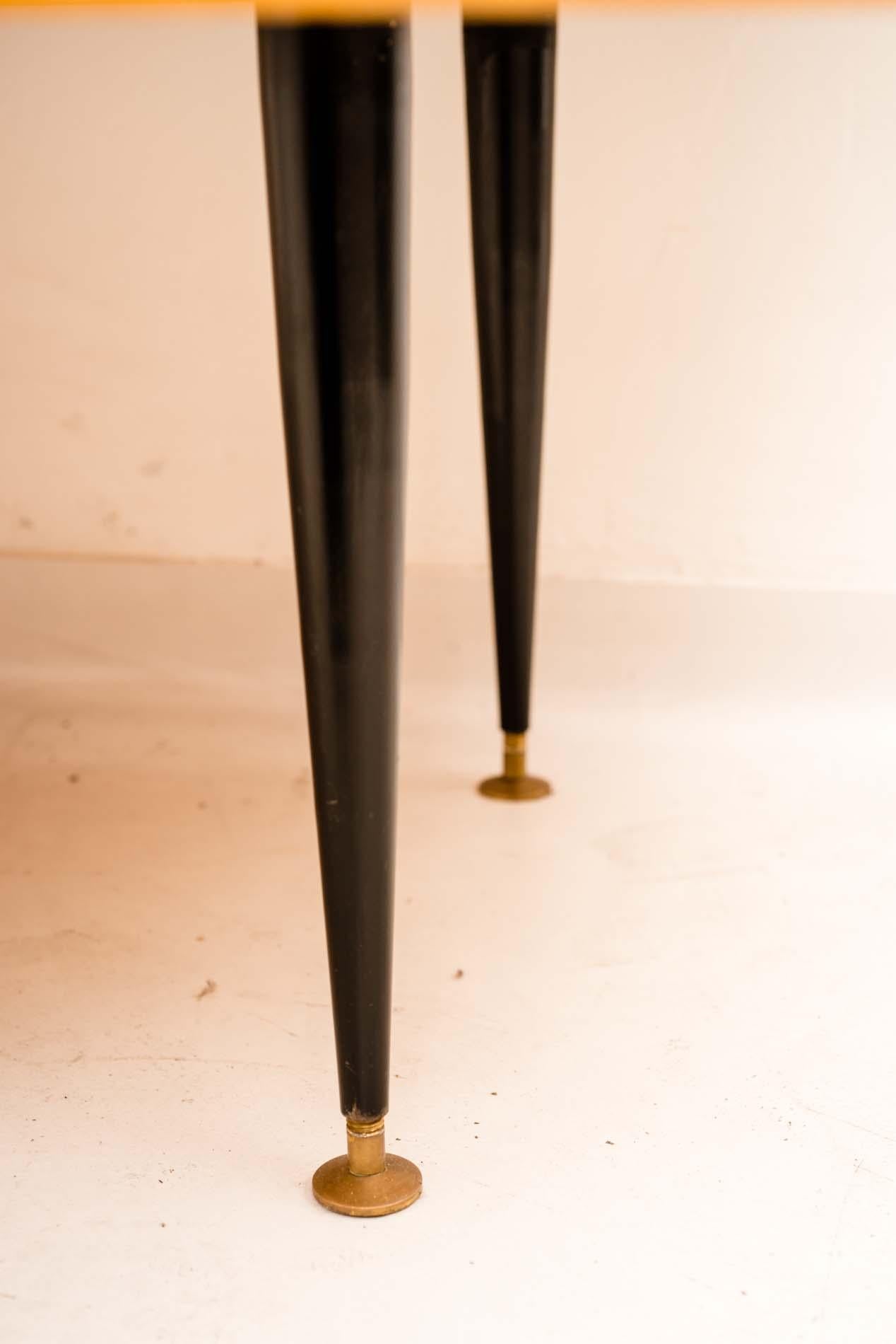 Tocador de madera de arce de diseño italiano de mediados de siglo, 1950 en venta 4