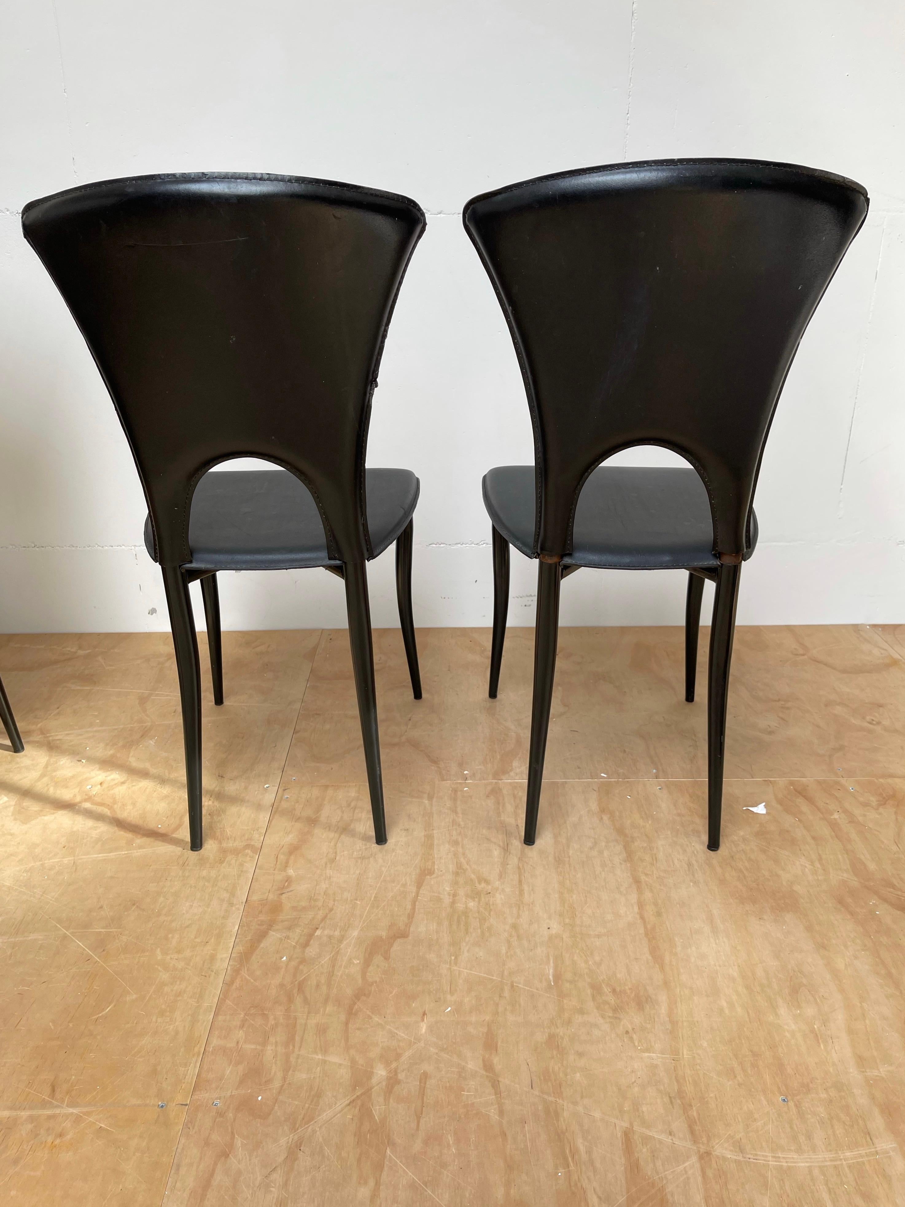Italian Design Mid-Century Modern Set of 4 Dining Chairs w. Black Leather Seats For Sale 10