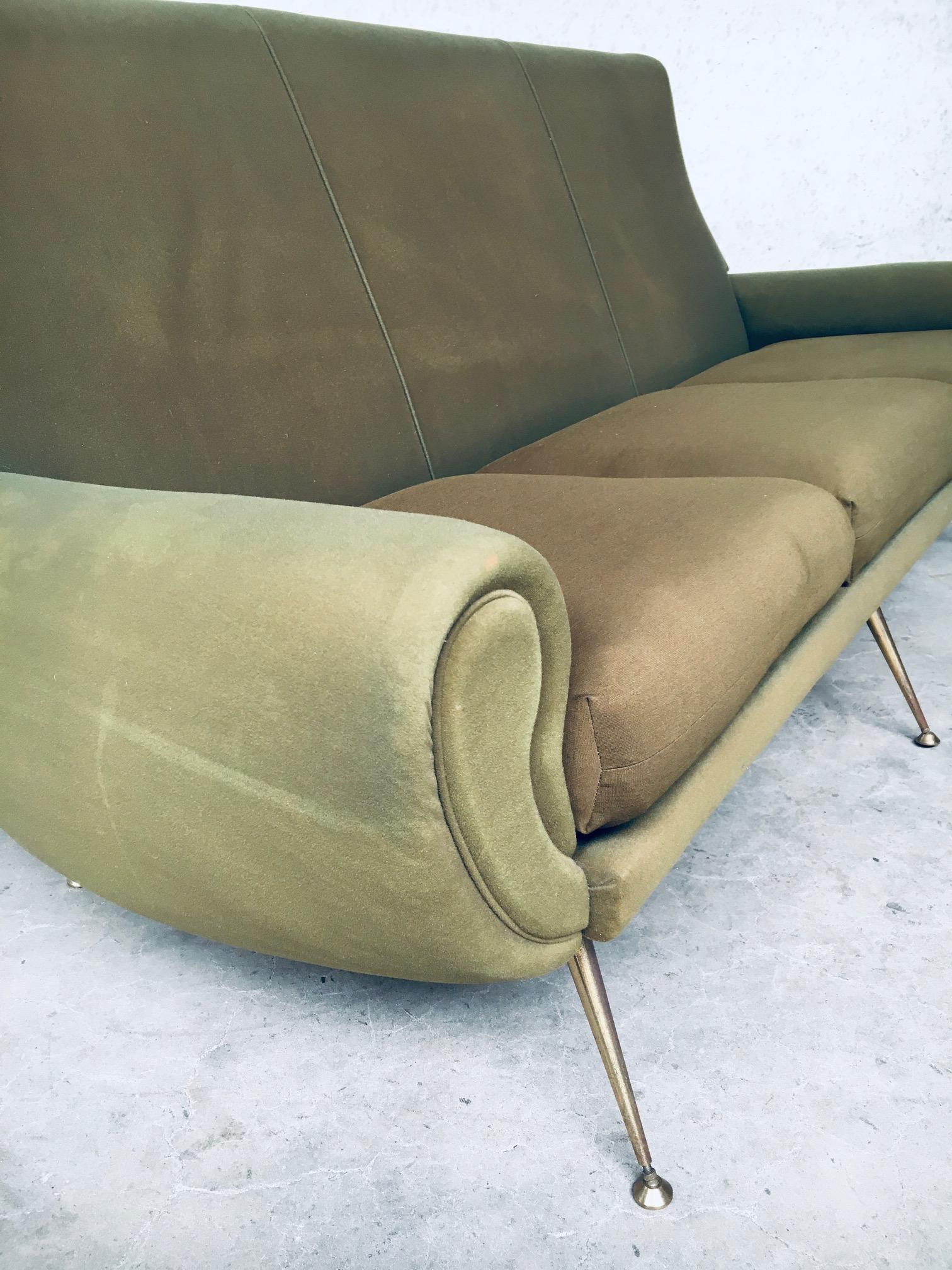 Italian Design Mid-Century Modern Sofa by Gigi Radice for Minotti, Italy, 1950's 8
