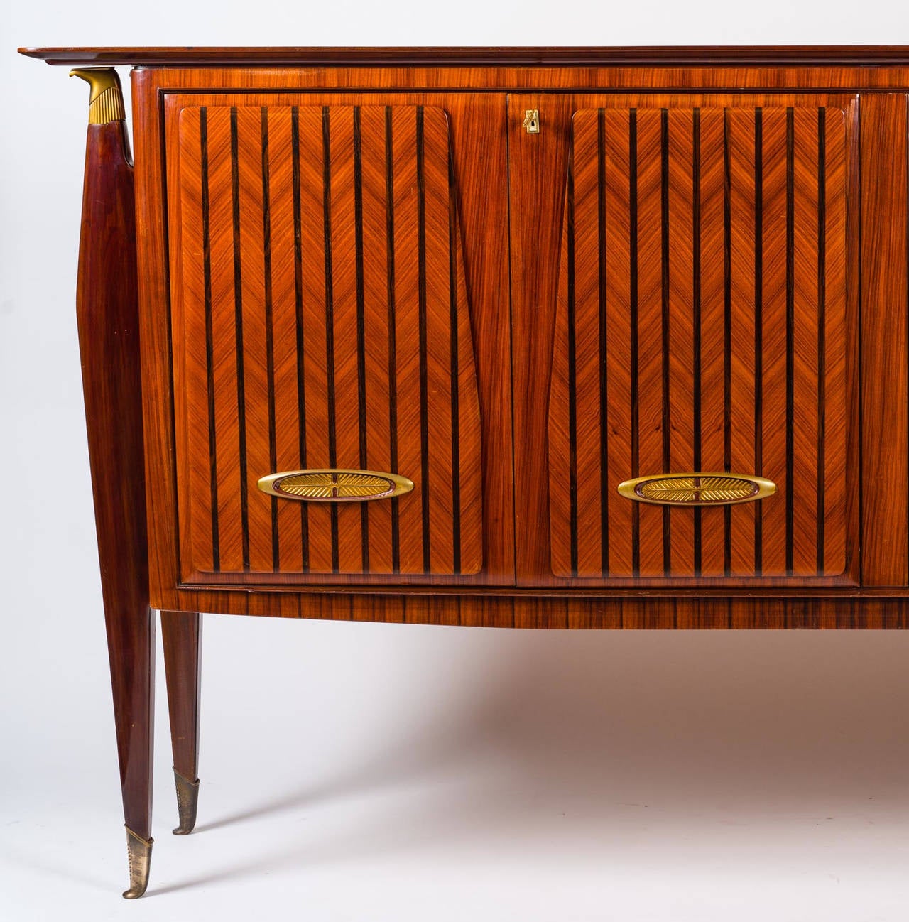 Italian Design Midcentury Sideboard or Bar Cabinet by Vittorio Dassi, 1948 4