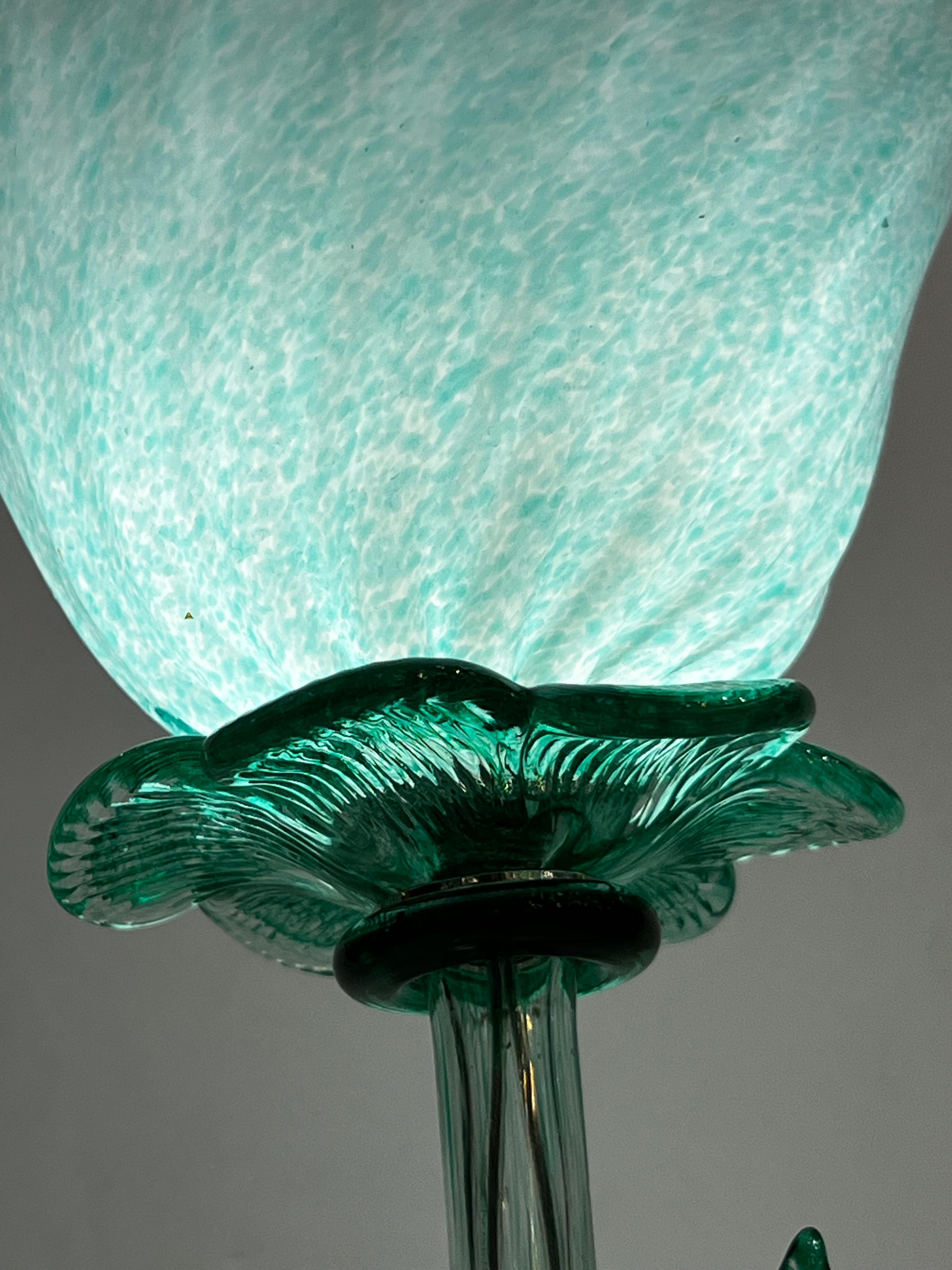 Lampe vase/table moderne italienne aigue-marine verte Art Glass Lit Flower Neuf - En vente à New York, NY