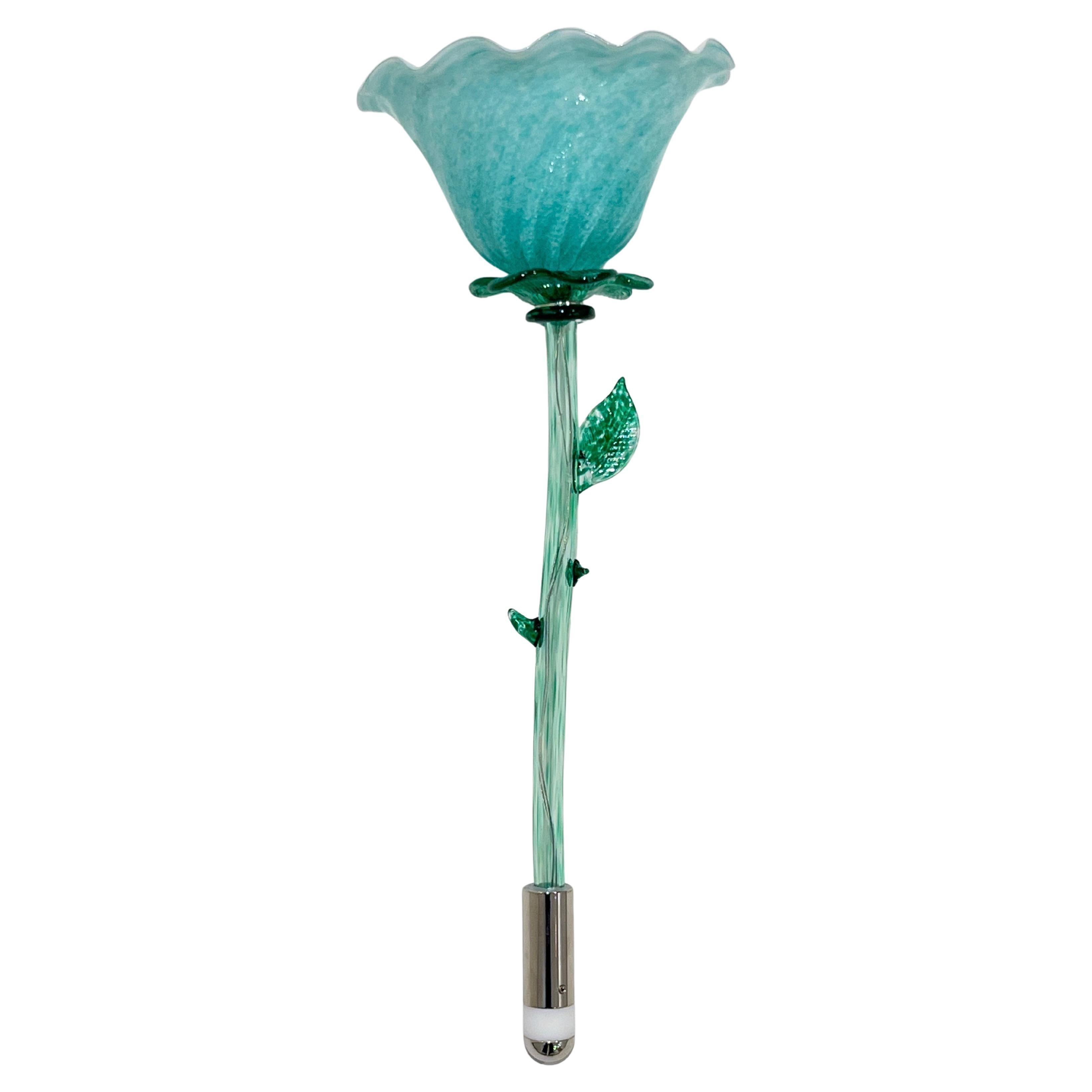 XXIe siècle et contemporain Lampe vase/table moderne italienne aigue-marine verte Art Glass Lit Flower en vente