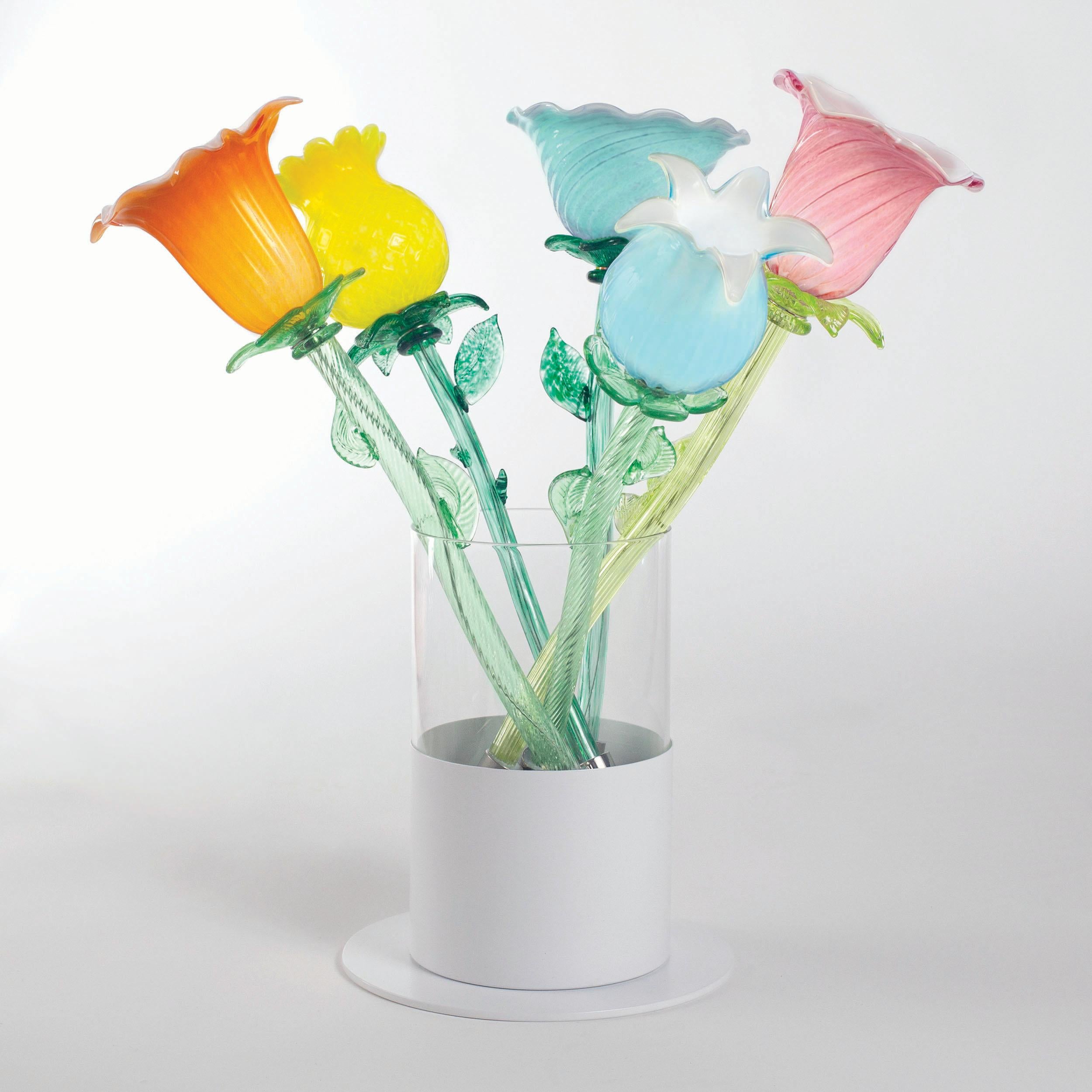 XXI secolo e contemporaneo Lampada da vaso/tavolo di design italiano moderna in vetro artistico verde acquamarina con fiore acceso in vendita