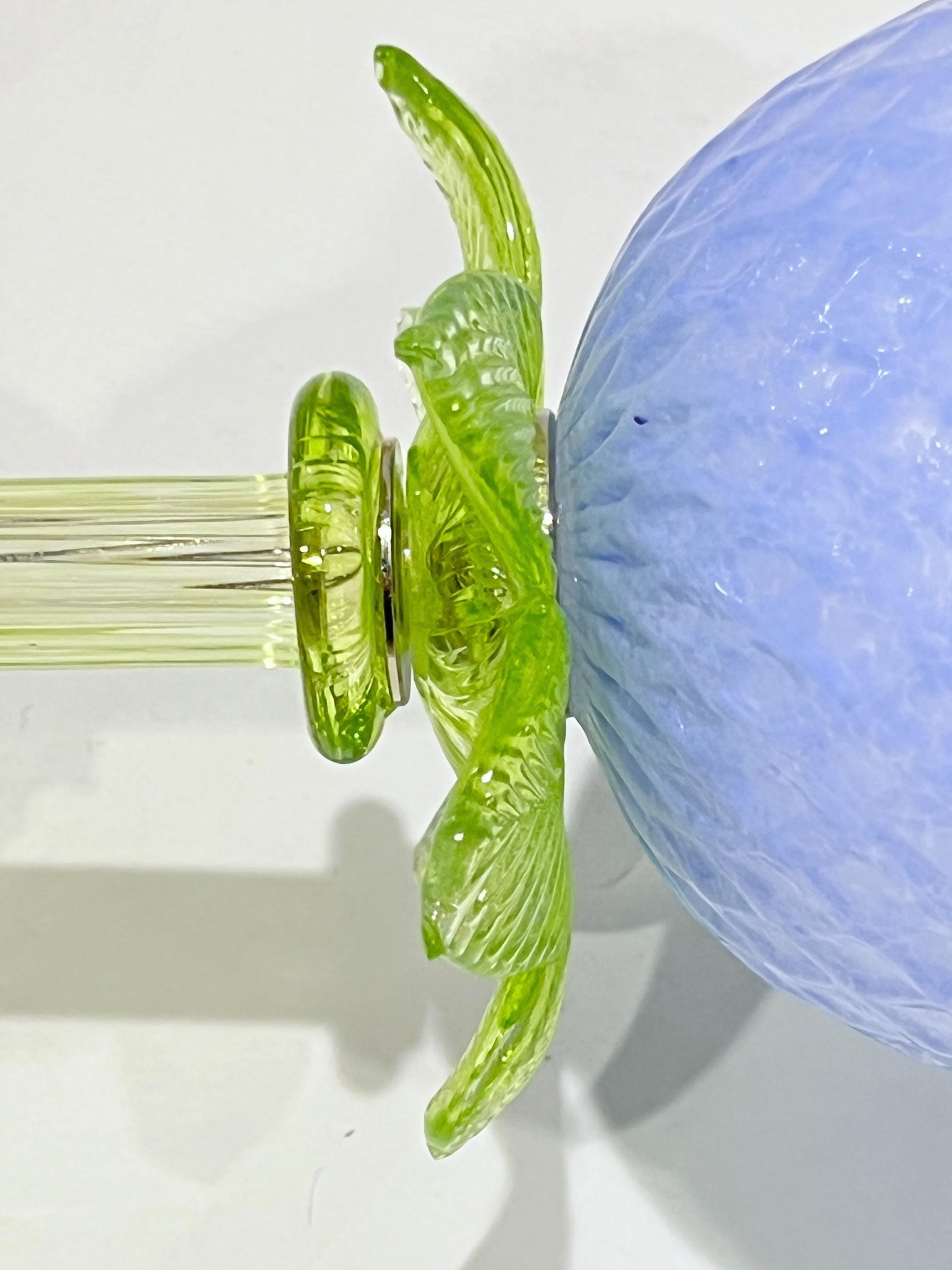 Vase/Lampe de table moderne italienne en verre bleu violet pervenche en vente 3