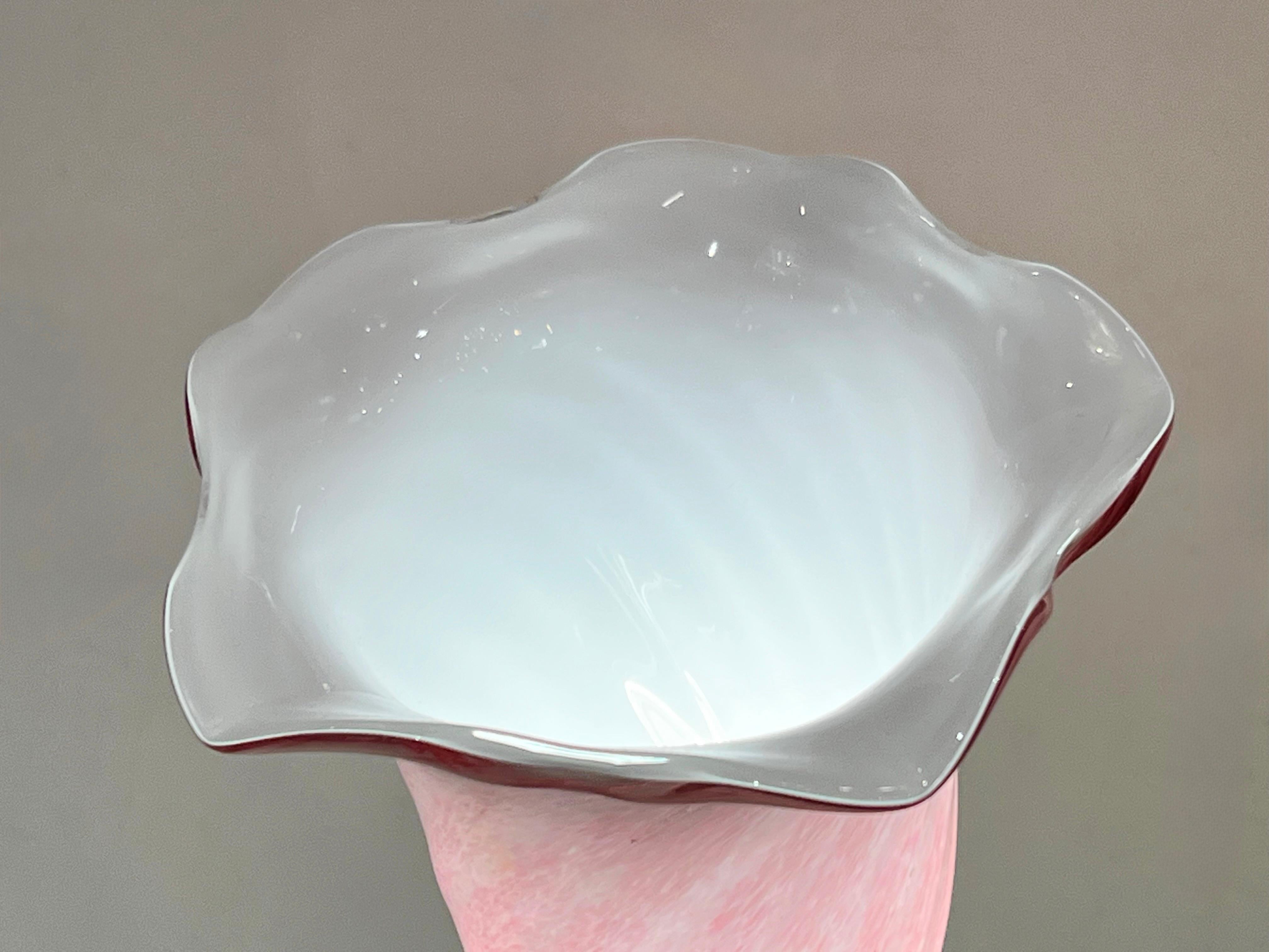 Vase/Lampe de table italienne moderne organique rose Art Glass Lit Flower White en vente 10