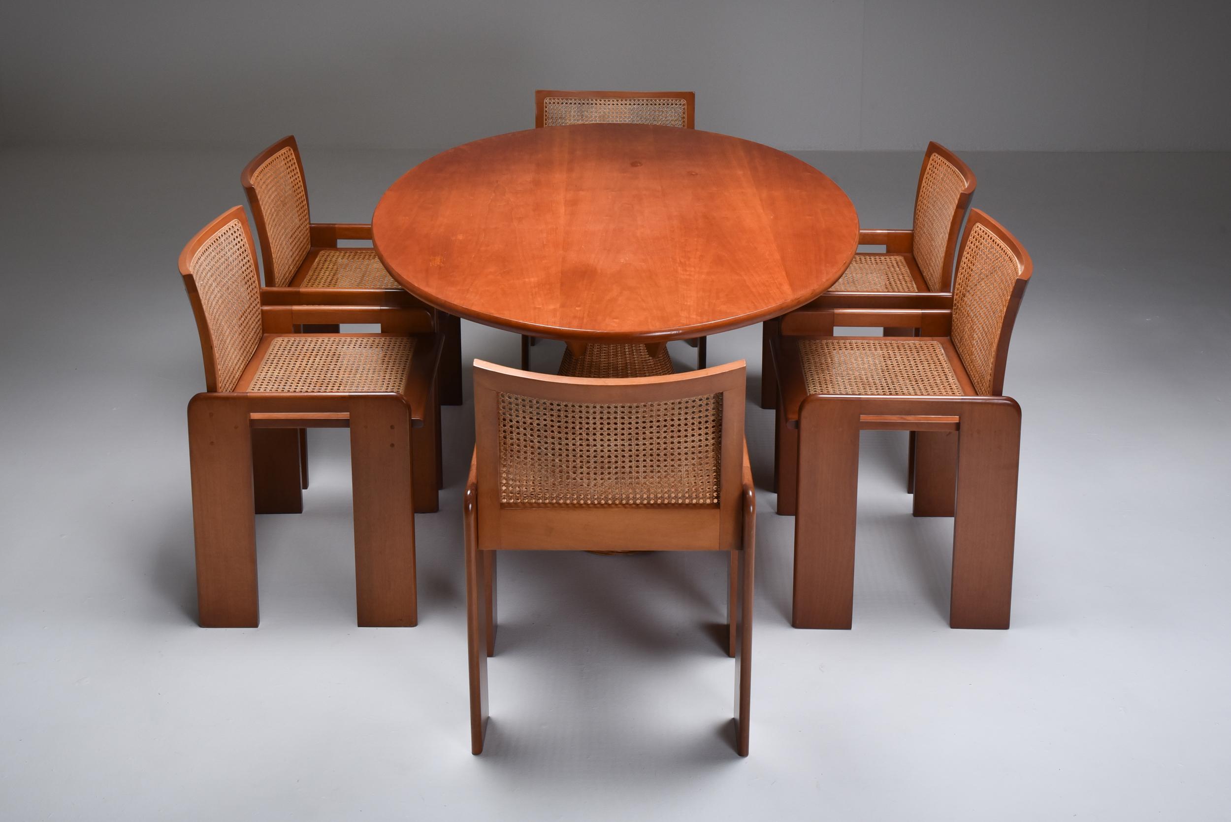 European Italian Design Oval Mid-Century Modern Dining Table on a Rattan Base
