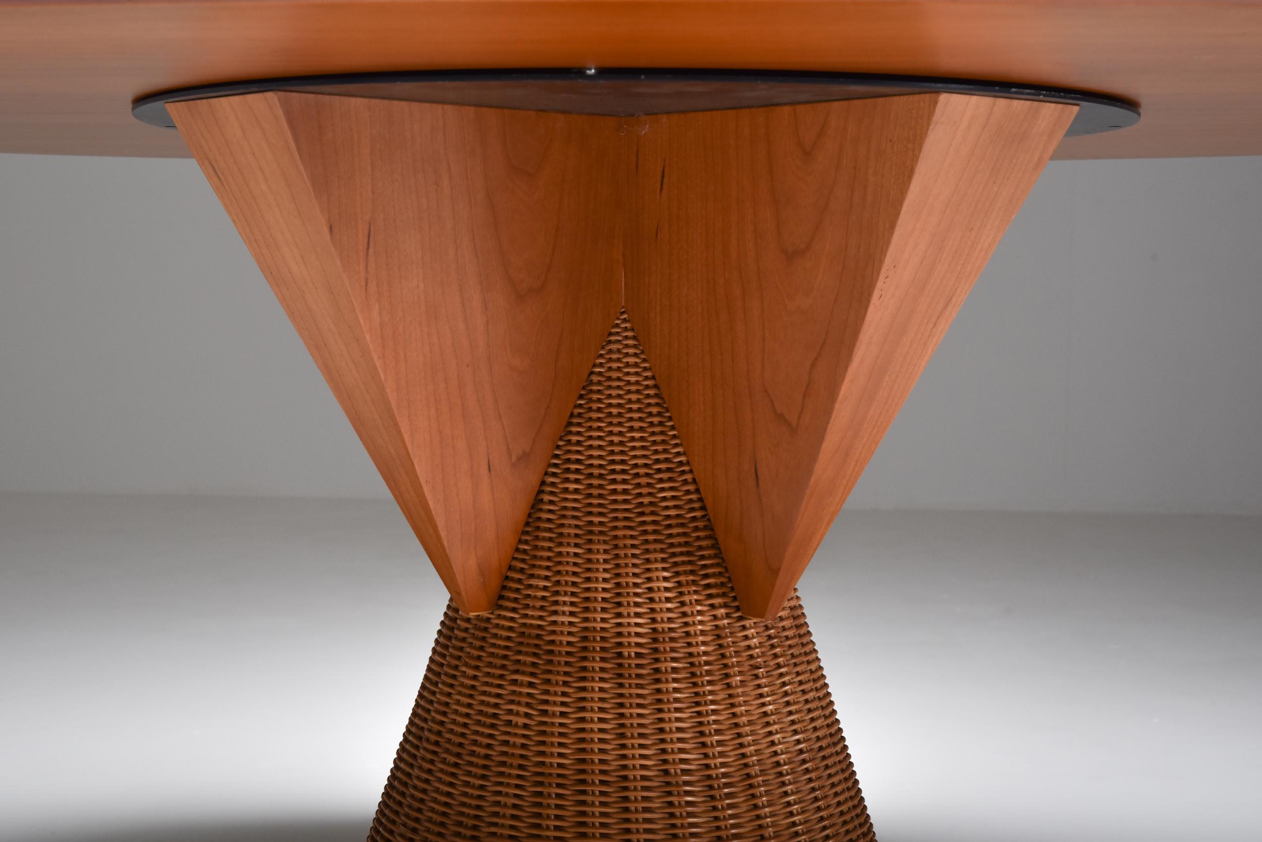 Italian Design Oval Mid-Century Modern Dining Table on a Rattan Base 2