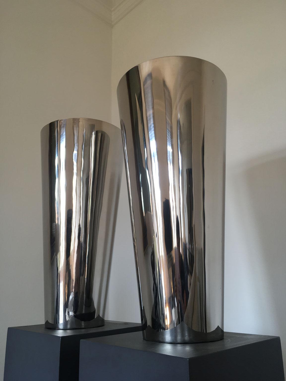 Italian Design Pair Metal Chrome Finish Vases For Sale 10