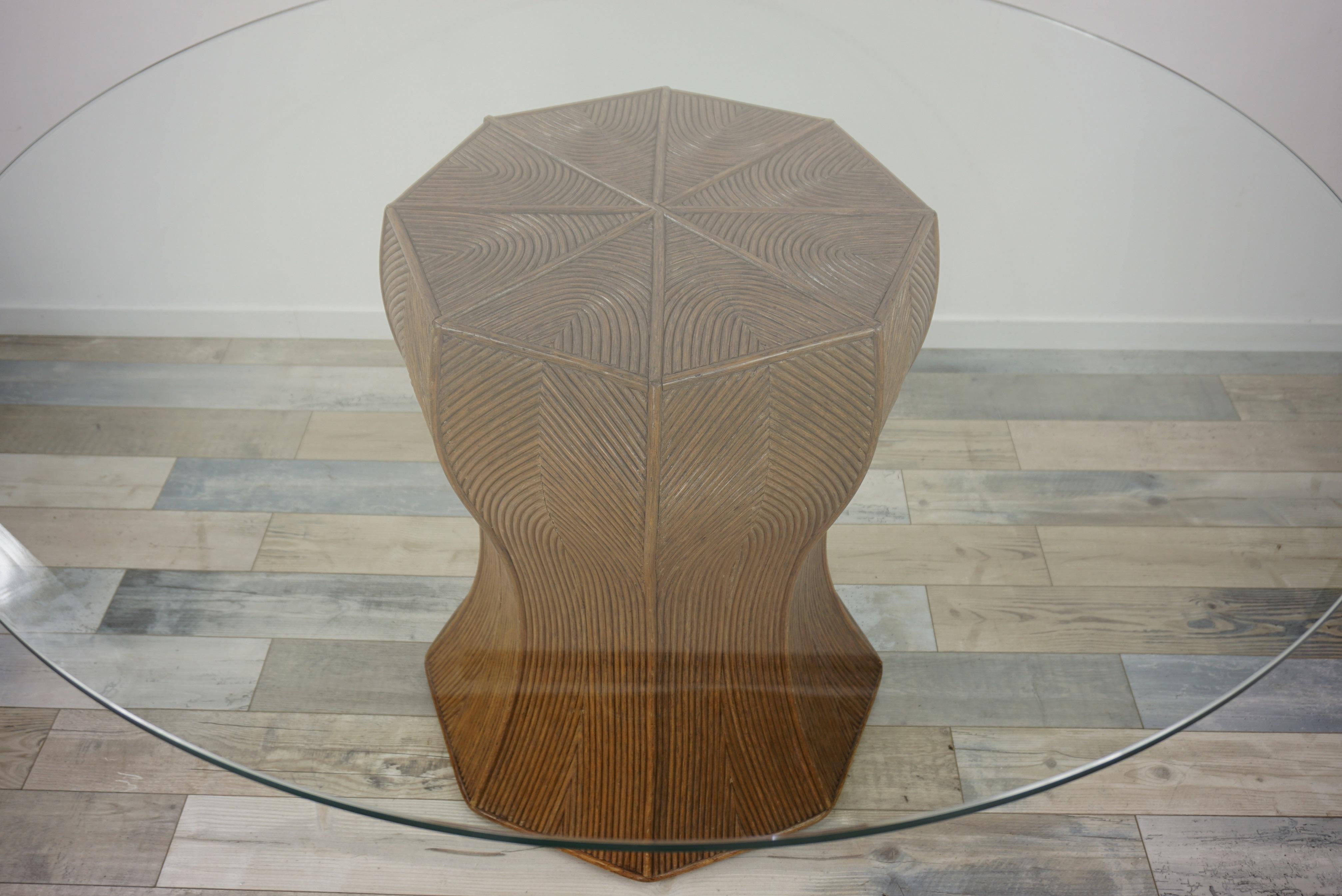 Italian Design Pencil Reed or Rattan Marquetry and Glass Pedestal Dining Table For Sale 3
