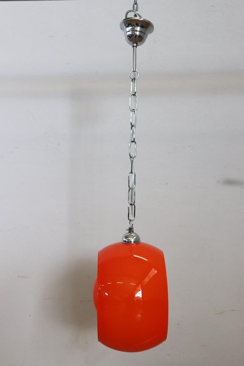 Italiano Lampada a sospensione di design italiano in vetro di Murano arancione, di Carlo Nason 1960 in vendita