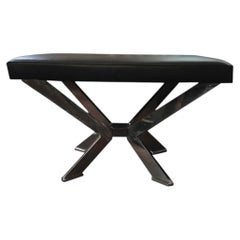 Banco rectangular de diseño italiano de cuero negro y latón cromado