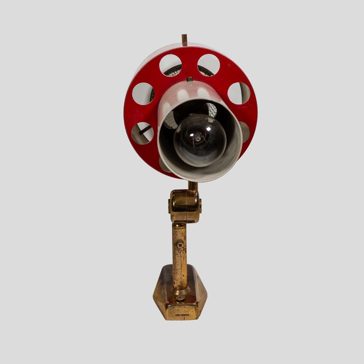 Italian design Red and white lacquered up down wall light by Stilnovo For Sale 4