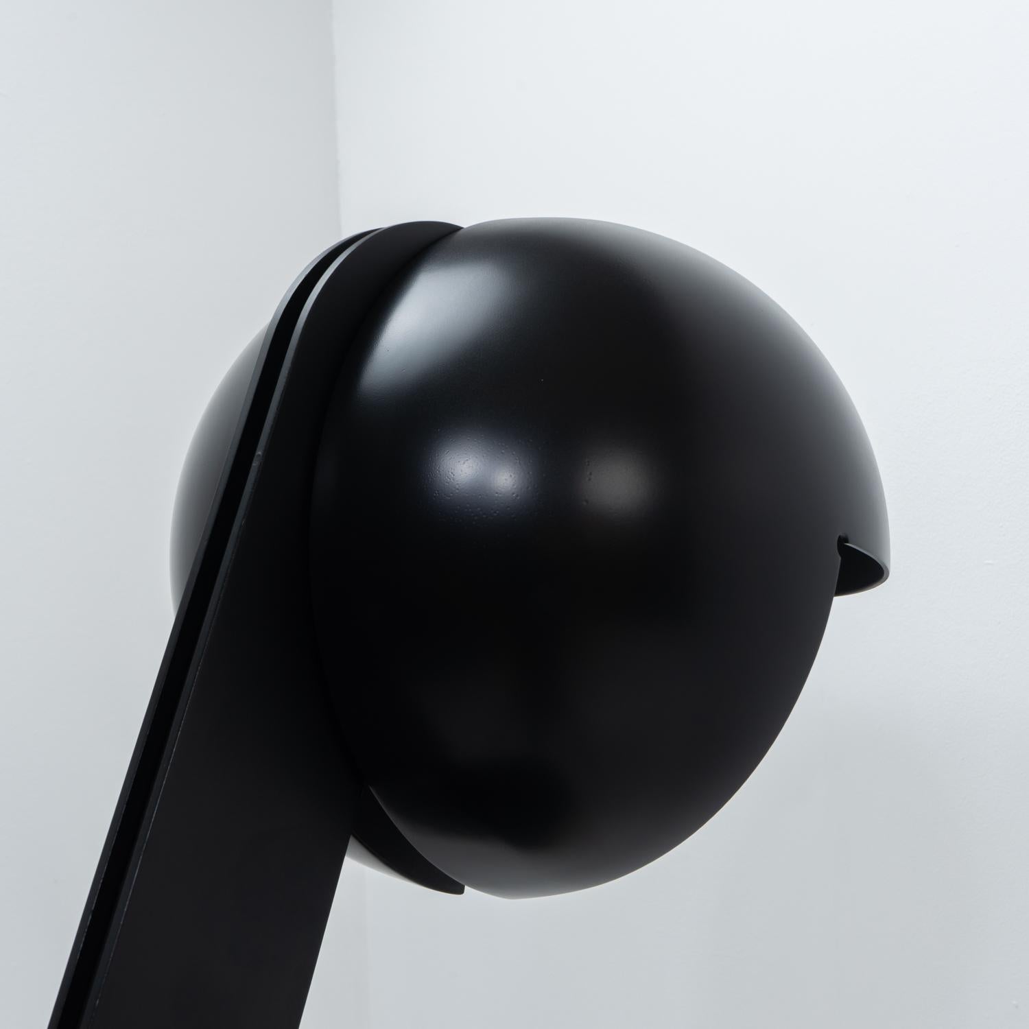 Italian Design Ruspa Table Lamp by Gae Aulenti for Martinelli Luce, 1960s For Sale 4