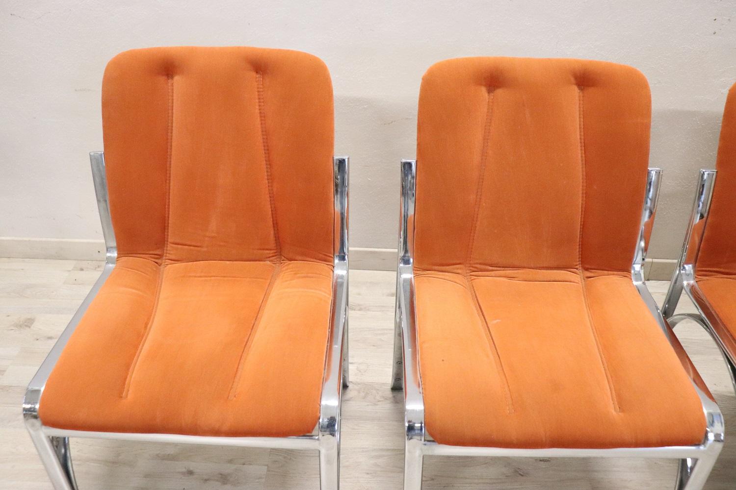 Italian Design Set of Four Chairs in Chromed Metal and Orange Velvet, 1970s In Good Condition For Sale In Casale Monferrato, IT