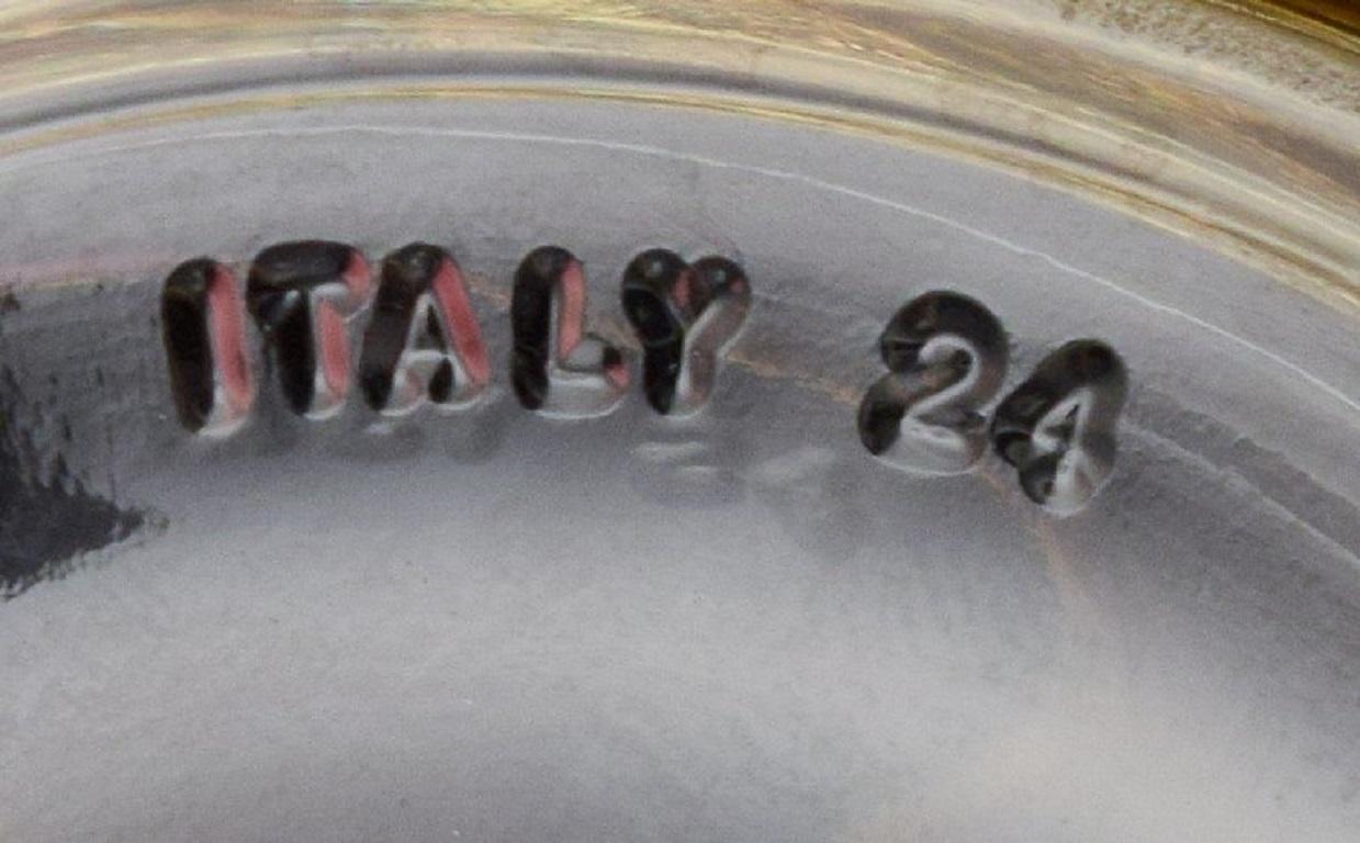 Conception italienne, six verres à eau en verre d'art transparent avec bord doré. en vente 1