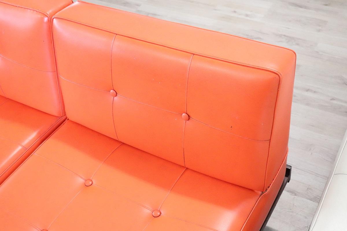 Ensemble de canapés italiens Design/One par Saporiti avec Label original, circa 1960s en vente 8