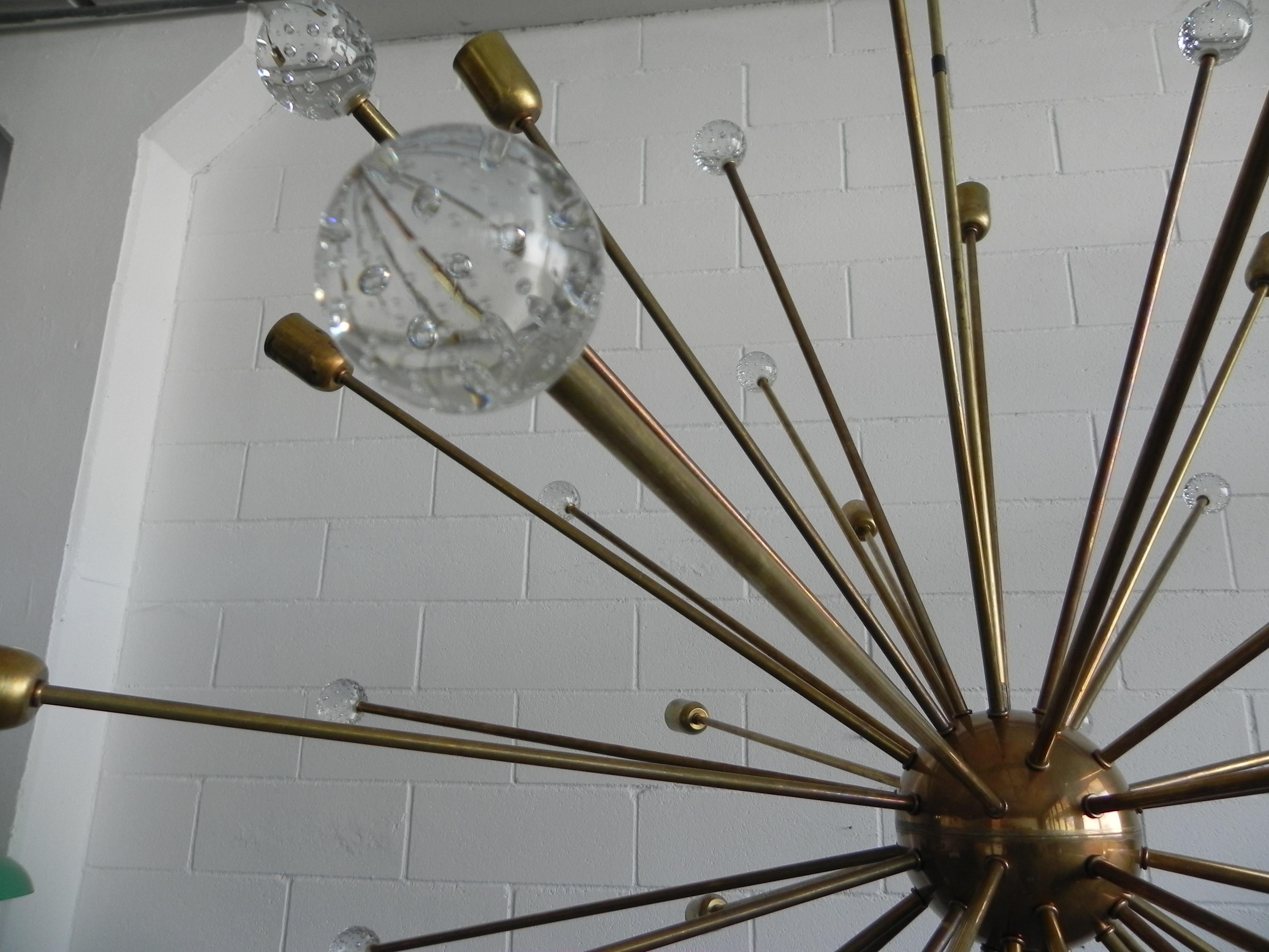 Italian Design Sputnik Stilnovo Chandelier, Brass and Spheres in Murano 4