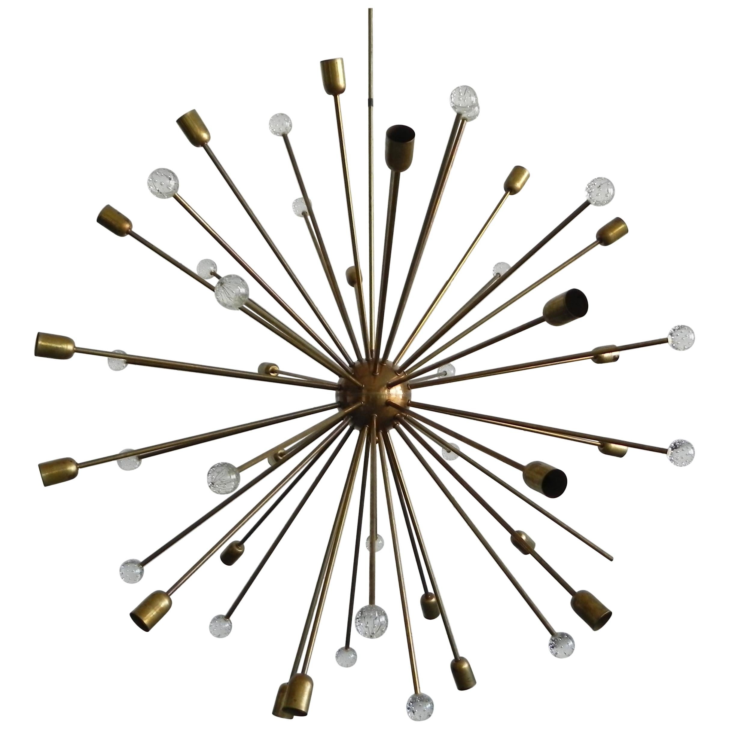 Italian Design Sputnik Stilnovo Chandelier, Brass and Spheres in Murano