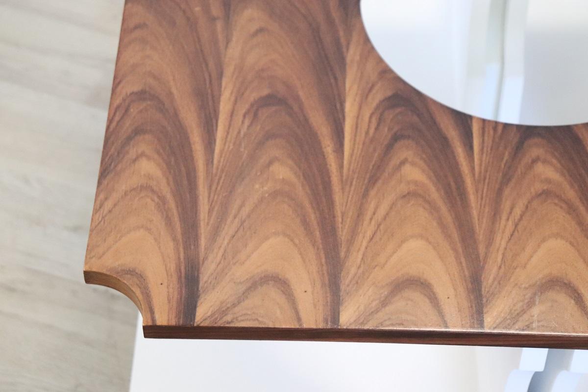 Mesa de centro cuadrada de diseño italiano, años 70 RESTAURADA en venta 1