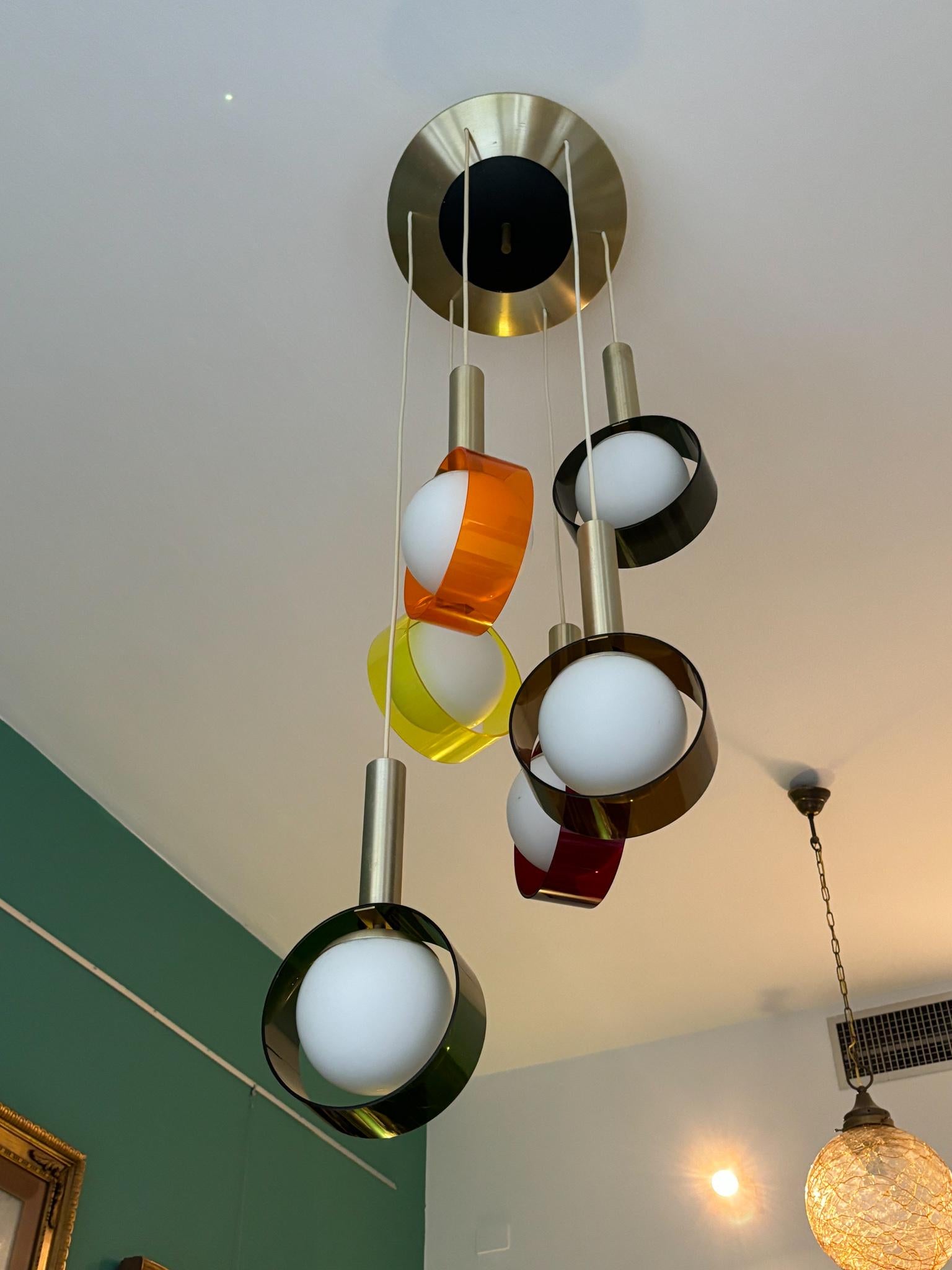 Lustre à suspension Stilux multicolore de design italien des années 1960 Bon état - En vente à Milano, MI