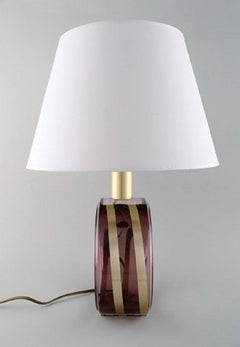 Italian Design, Table Lamp Made of Colored Plexiglass and Brass, 1970s