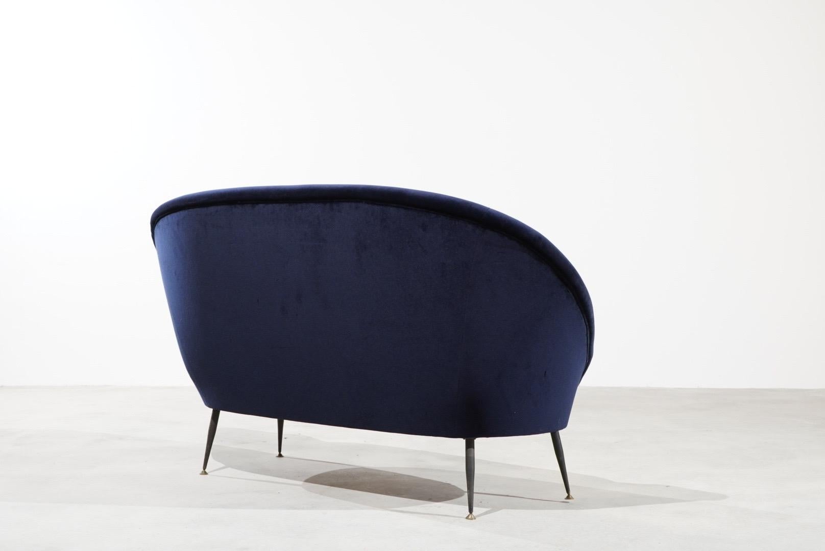 Modern Italian Design Two Seater Sofa Blue Velour Italy Midcentury Free Standing Legs For Sale
