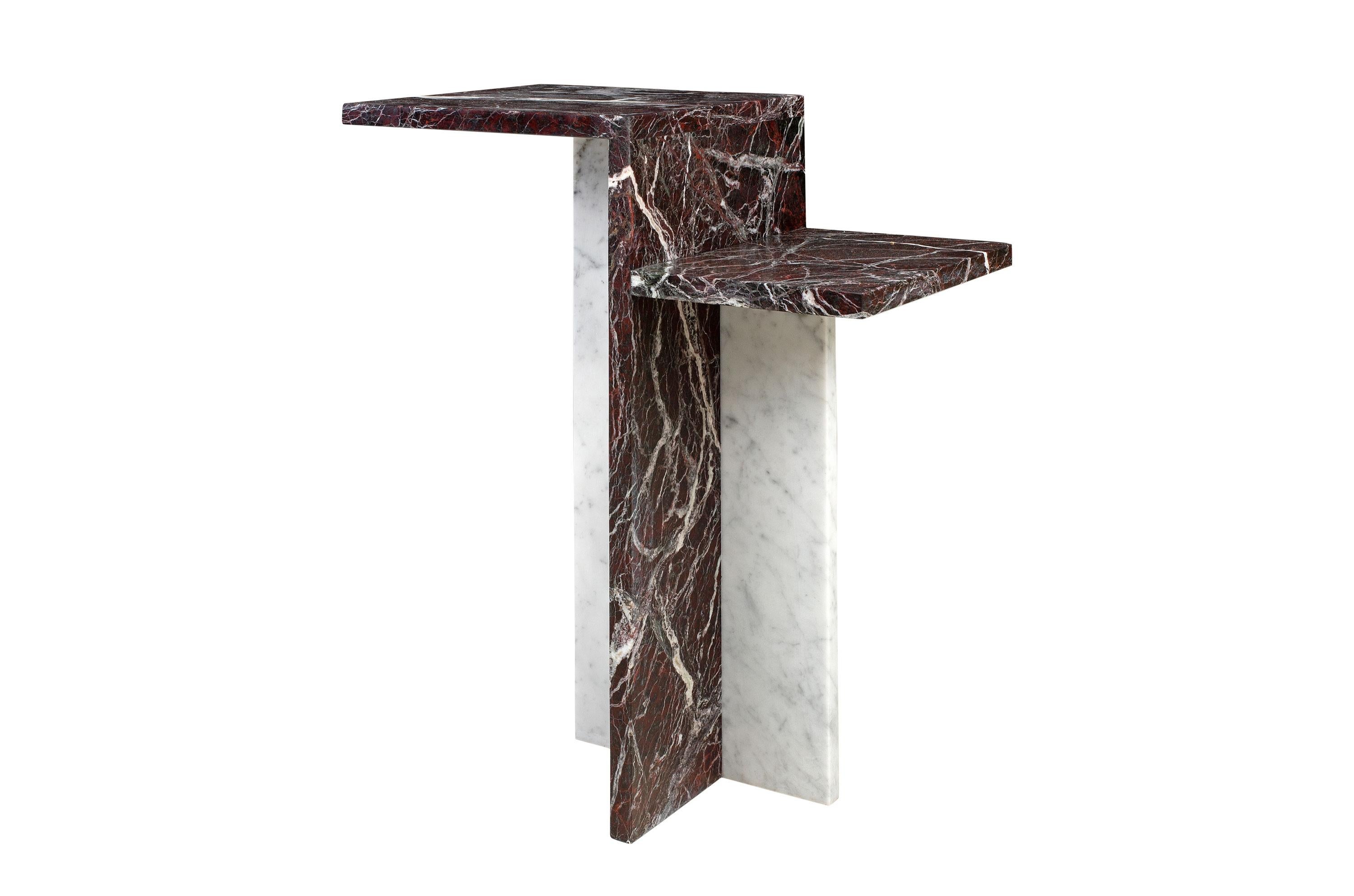 Italian Design Two-Tier Carrara and Red Marble Pair of Side Tables In Excellent Condition In Tourcoing, FR
