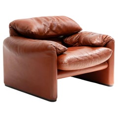Diseño italiano Vico Magistretti, Silla de salón Maralunga, años 80