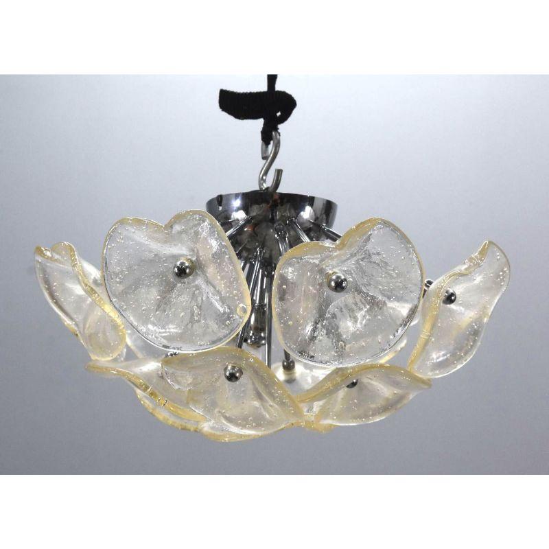Vintage Italian design chandelier in colored glass with hemispherical flowers, height 100 cm for a diameter of 60 cm.

Additional information: 
Material: Glass & crystal
Style: Vintage 1970.