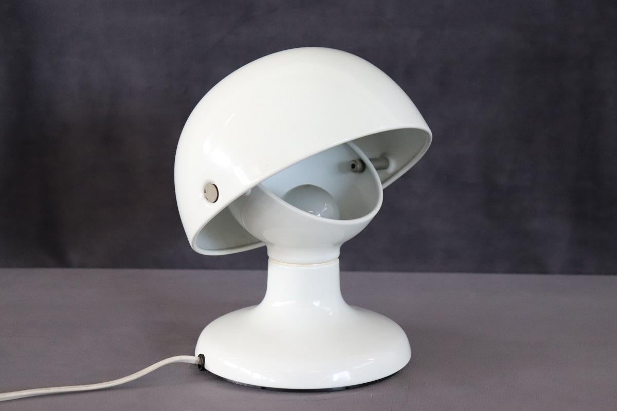 Italian Design White Metal Table Lamp by Tobia and Afra Scarpa for Flos, 1960s For Sale 7