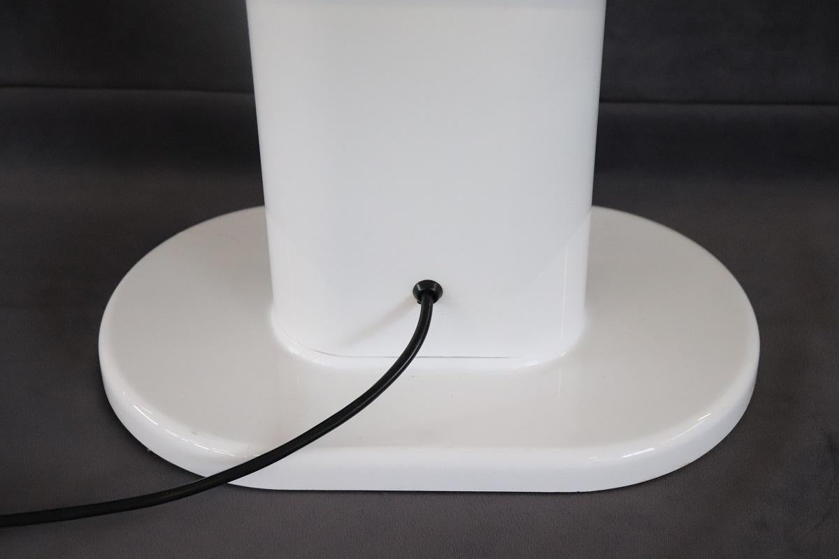 Aluminum Italian Design White Table Lamp by Rodolfo Bonetto for Guzzini, 1970s For Sale