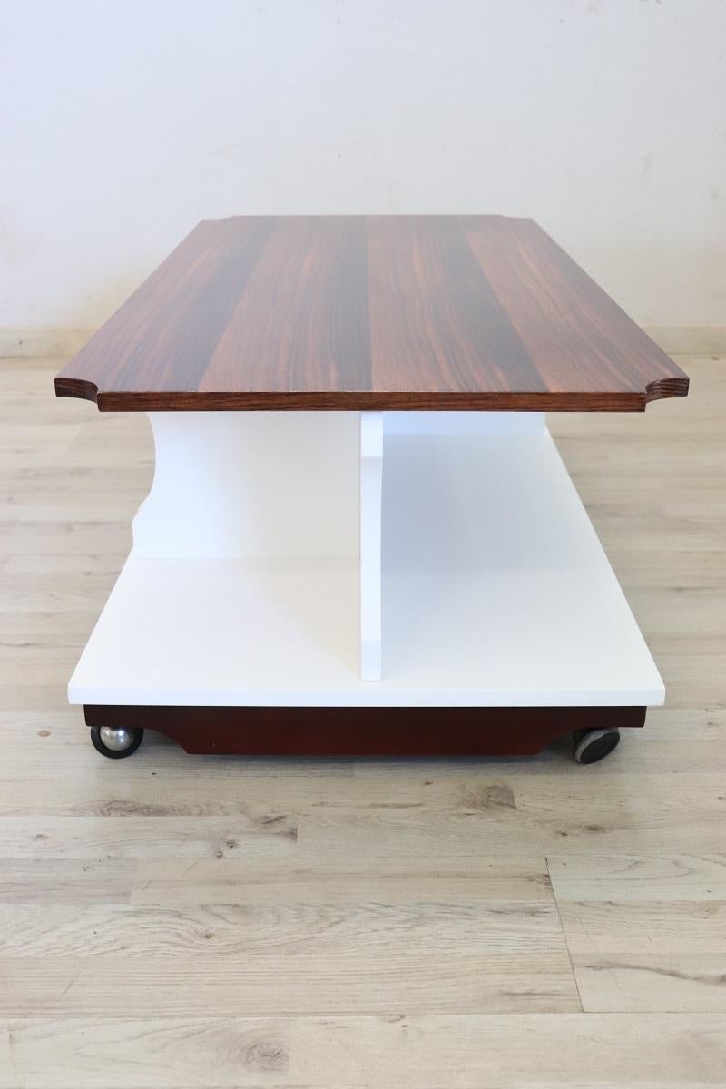 Italian Design Wooden Coffee Table, 1970s RESTORED For Sale 1