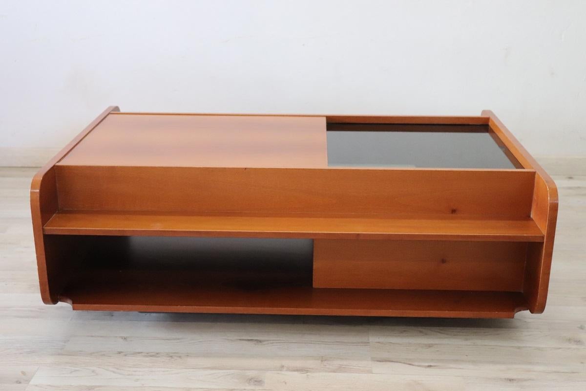 Late 20th Century Italian Design Wooden Coffee Table with Bar Compartment, 1970s For Sale