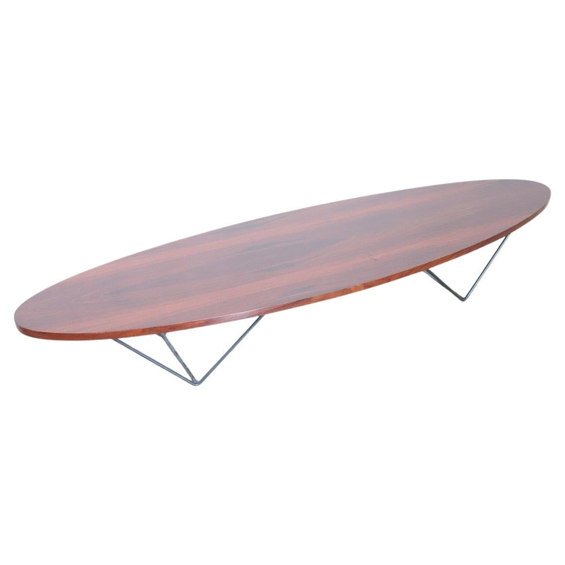 Tavolino lungo ovale in legno di design italiano, anni '60